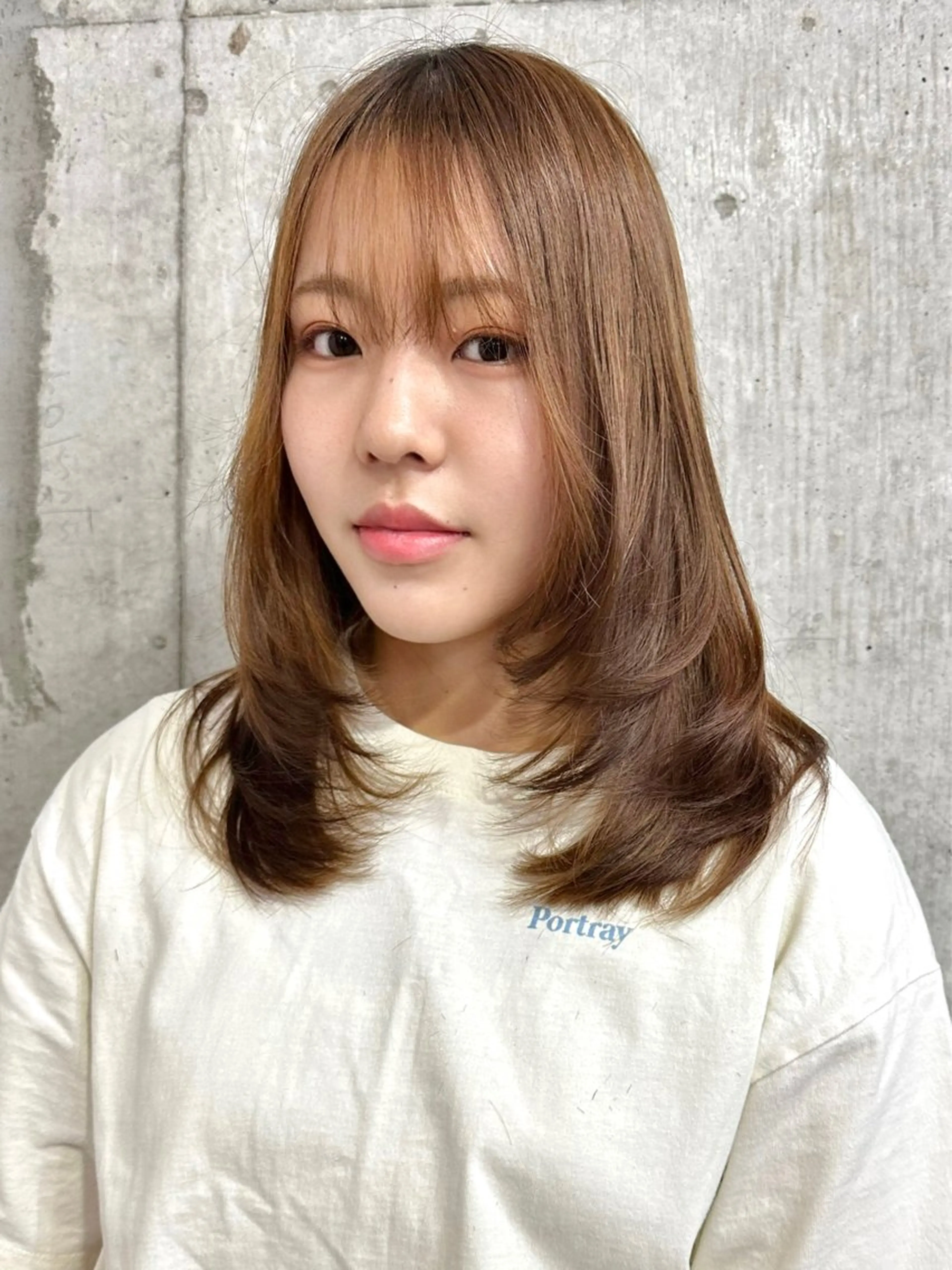 ロング 韓国風ヘア レイヤーカット ワンホンレイヤー ワンホンヘア 切りっぱなしボブ/ デザインカラー店長のヘアスタイル