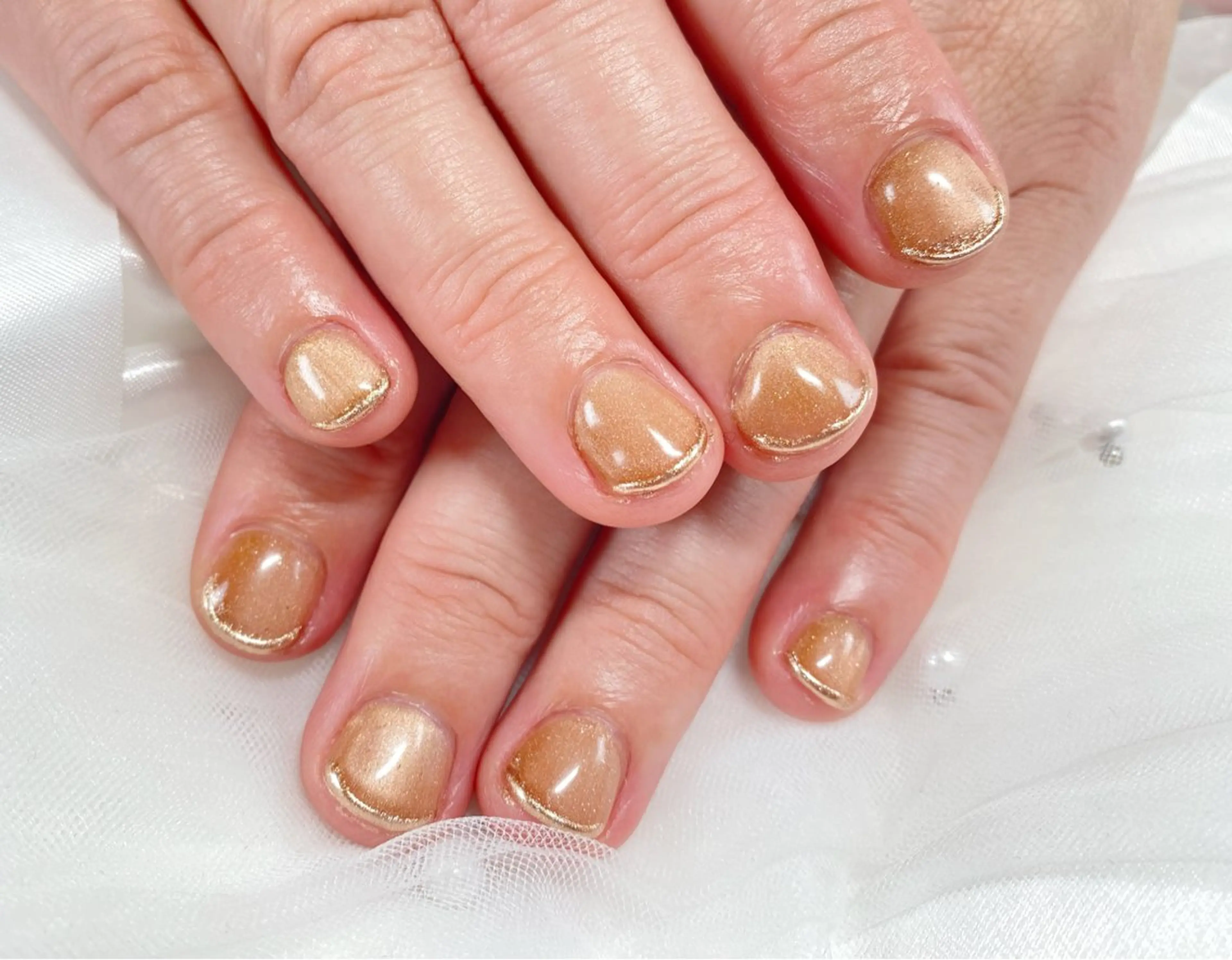 ネイル アートネイル マグネットネイル ミラーネイル Nailsalon Charis.yuのネイルデザイン