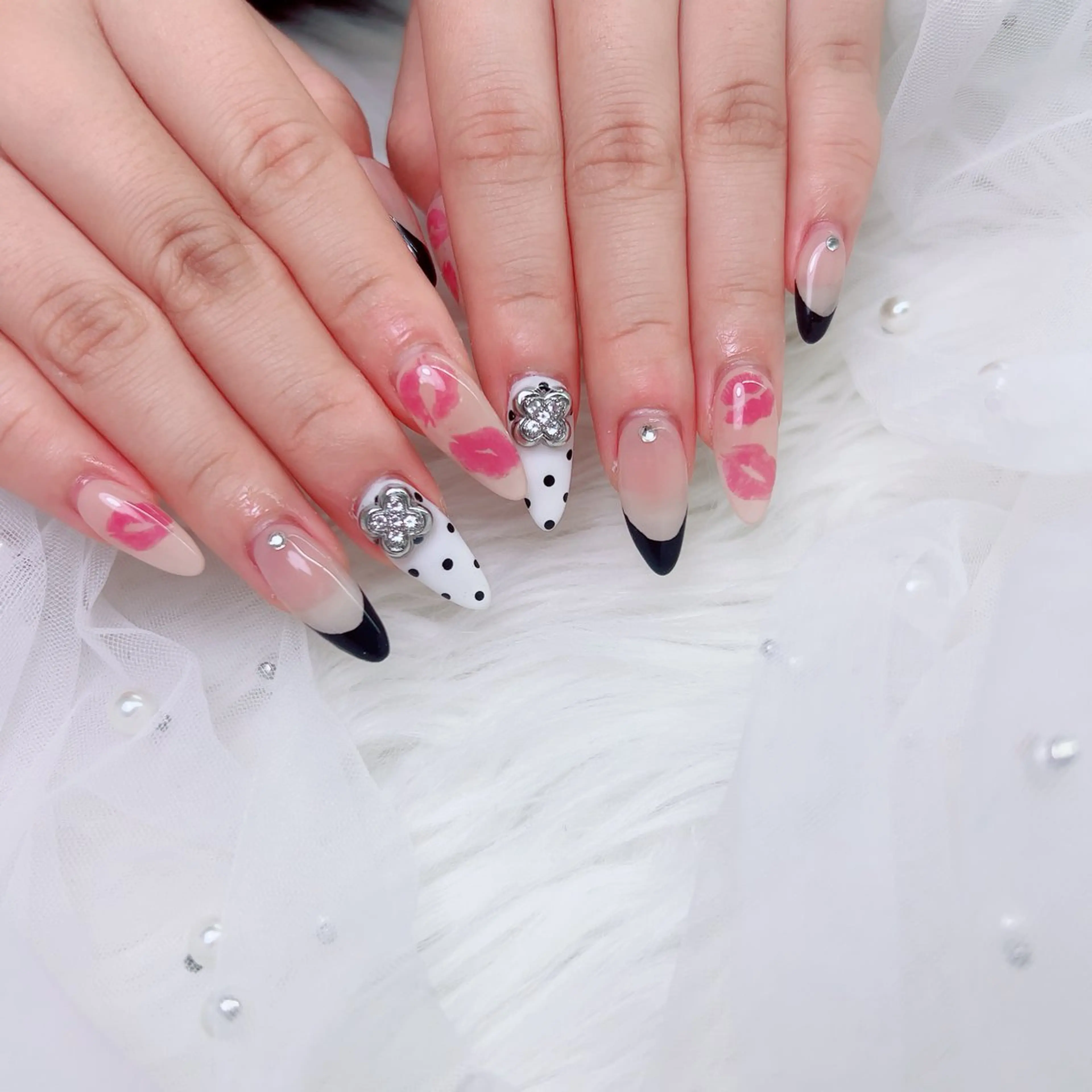 ミディアム artnailgallery所属・gallery Yumiのネイルデザイン