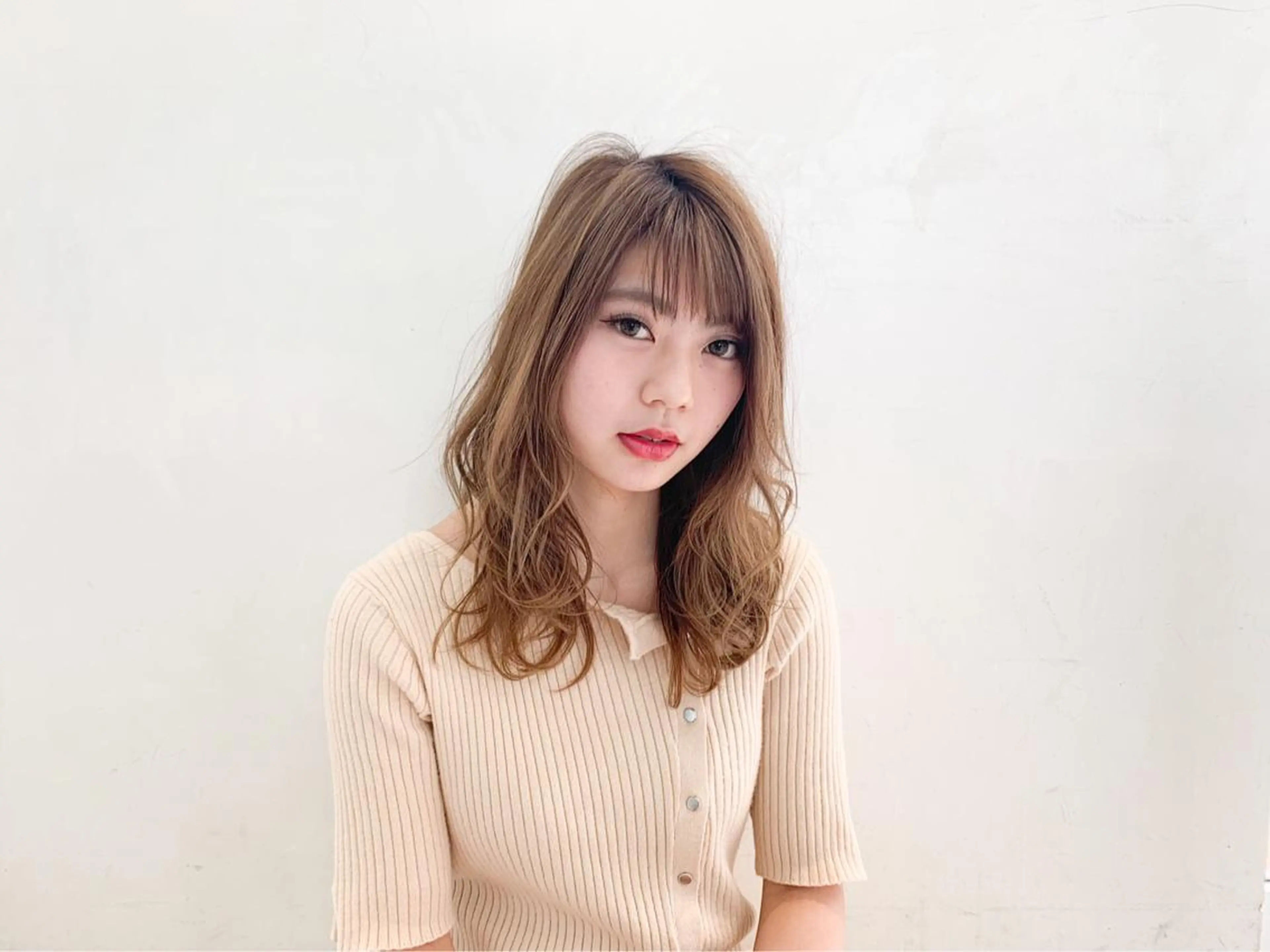 セミロング カラー 白髪ぼかしモデル募集 今村理央奈のヘアスタイル