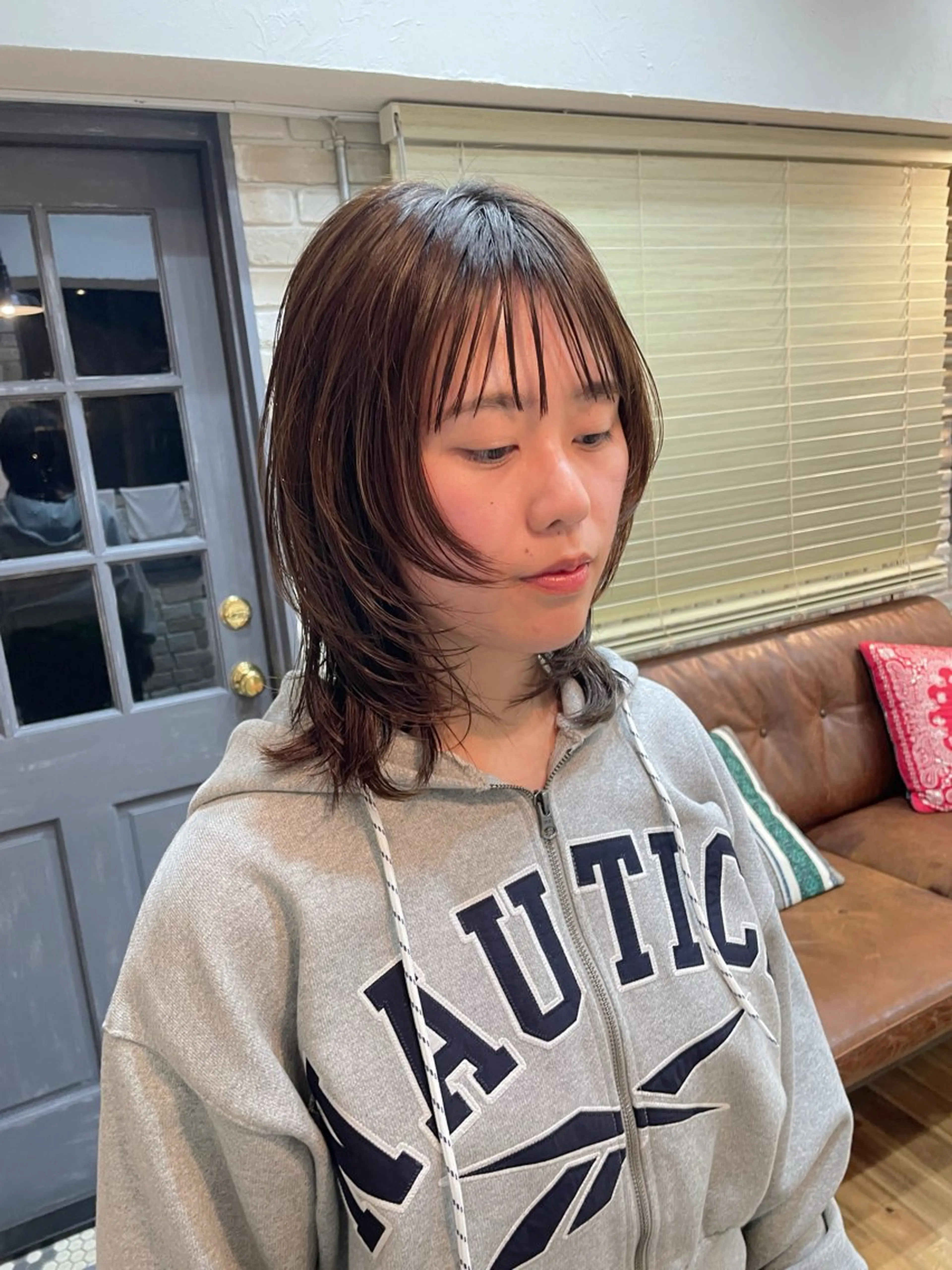 ミディアム レイヤーカット eyesburg W/est所属・レイヤースタイル⭐️ 村上のヘアスタイル