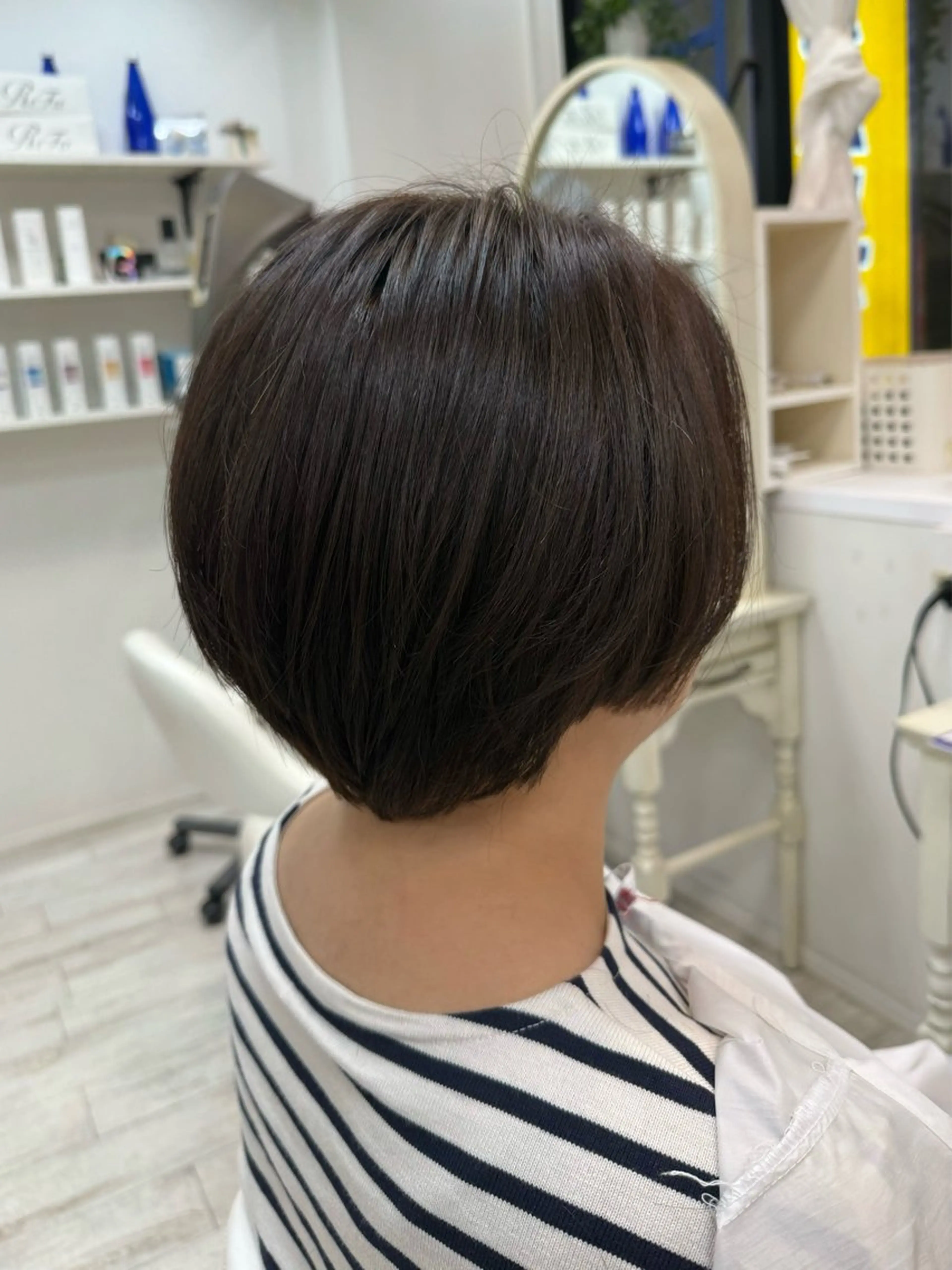 ショート ショートボブ ボブ ショートヘア カット ヘアカラー 新籾 尚哉のヘアスタイル