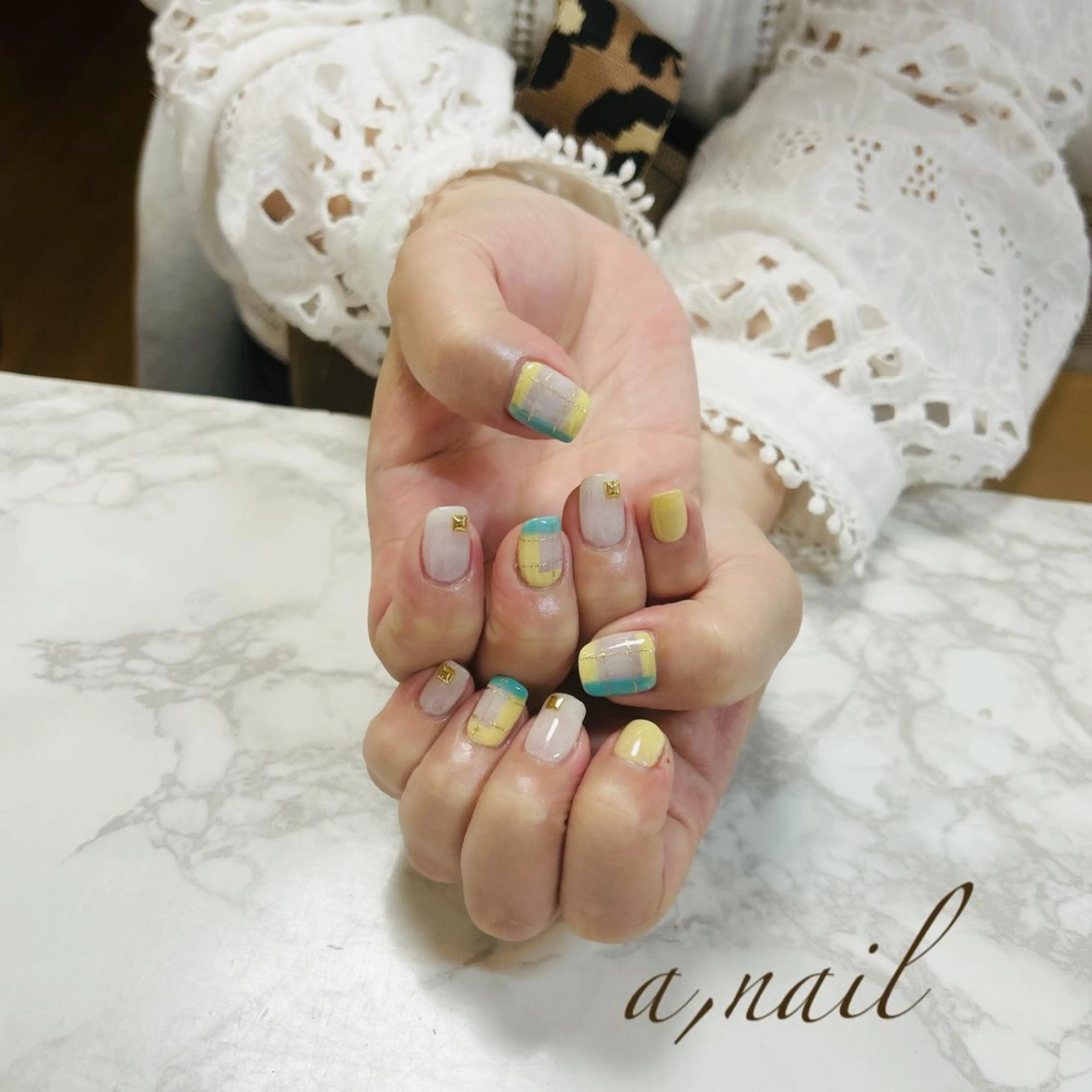 ネイル ジェルネイル グラデーション ワンカラーネイル シンプルネイル ハンドネイル ネイルサロン エーネイルのネイルデザイン