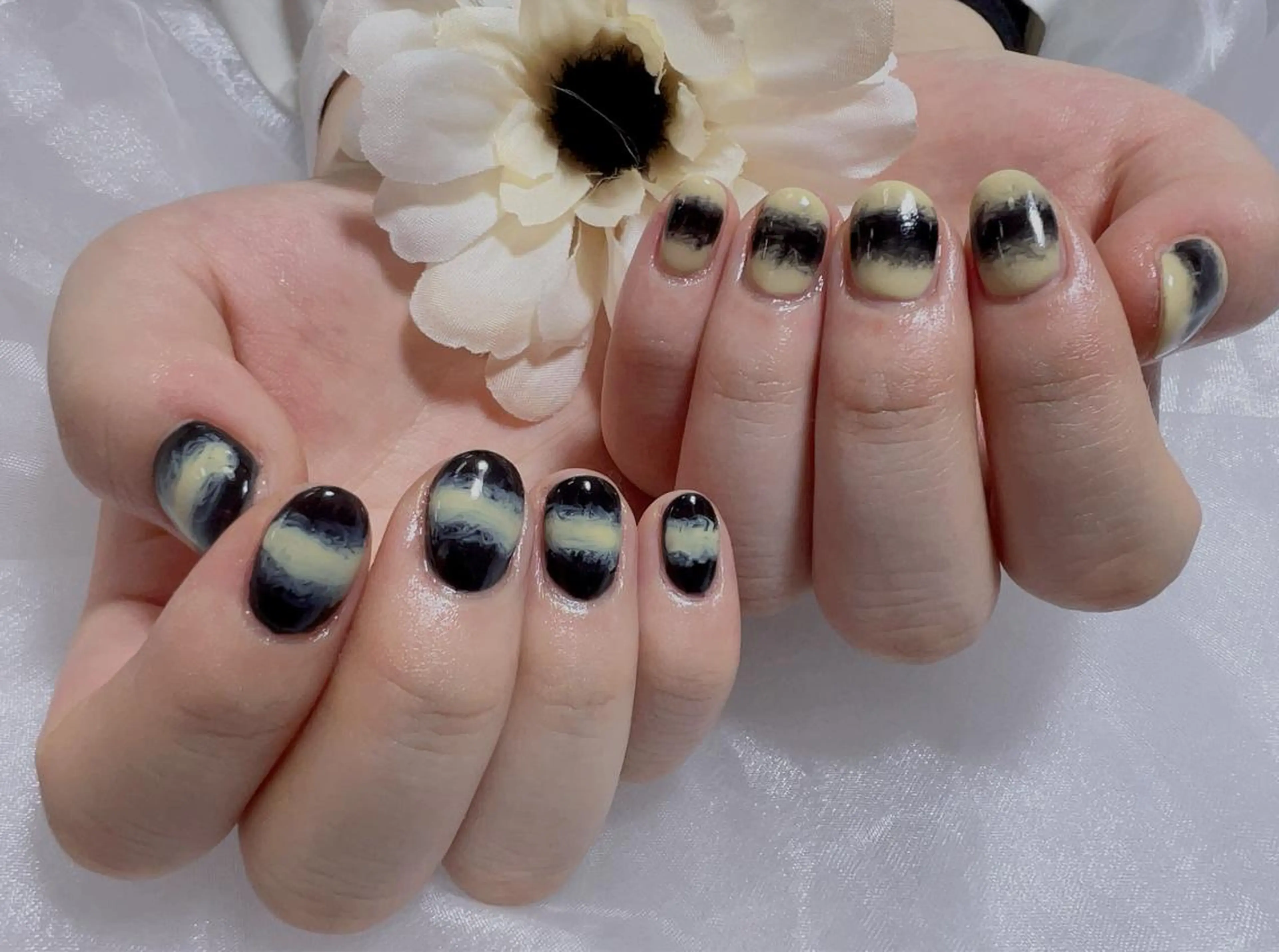 ネイル ハンドネイル リ サのネイルデザイン