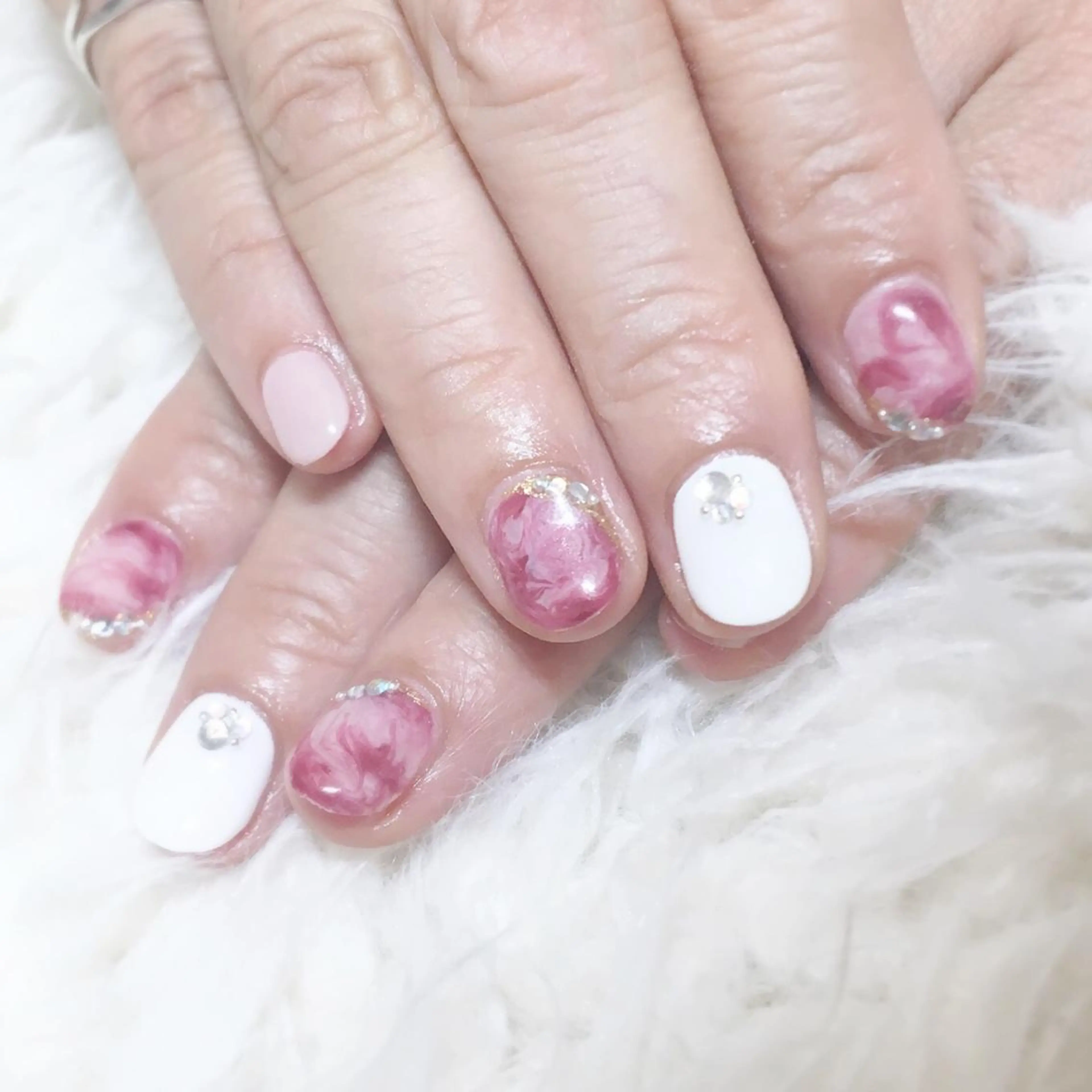 ネイル 近藤 美春のネイルデザイン