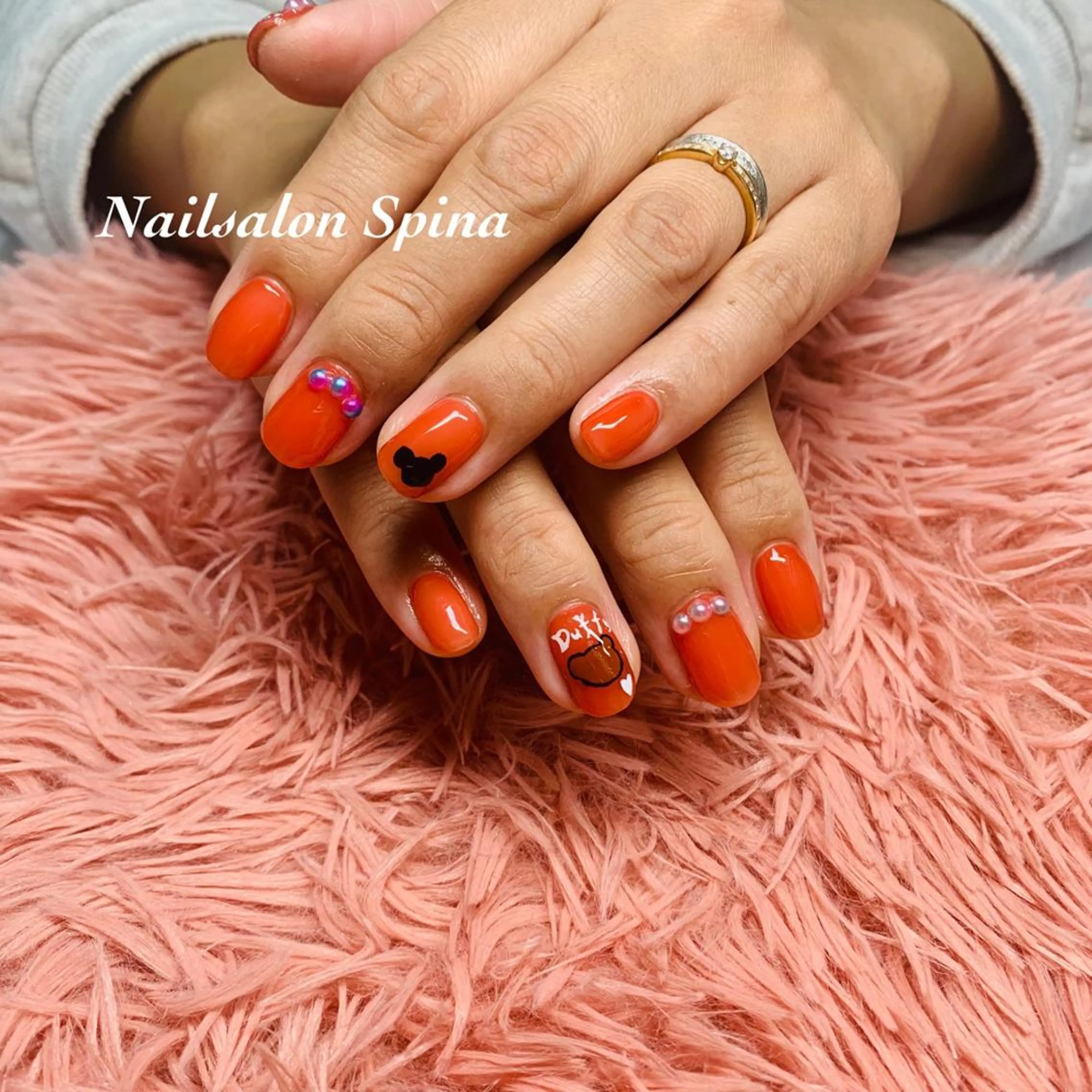 ネイル アートネイル オーロラネイル フラワーネイル ジェルネイル 赤色 Nailsalon Spina 琴美のネイルデザイン