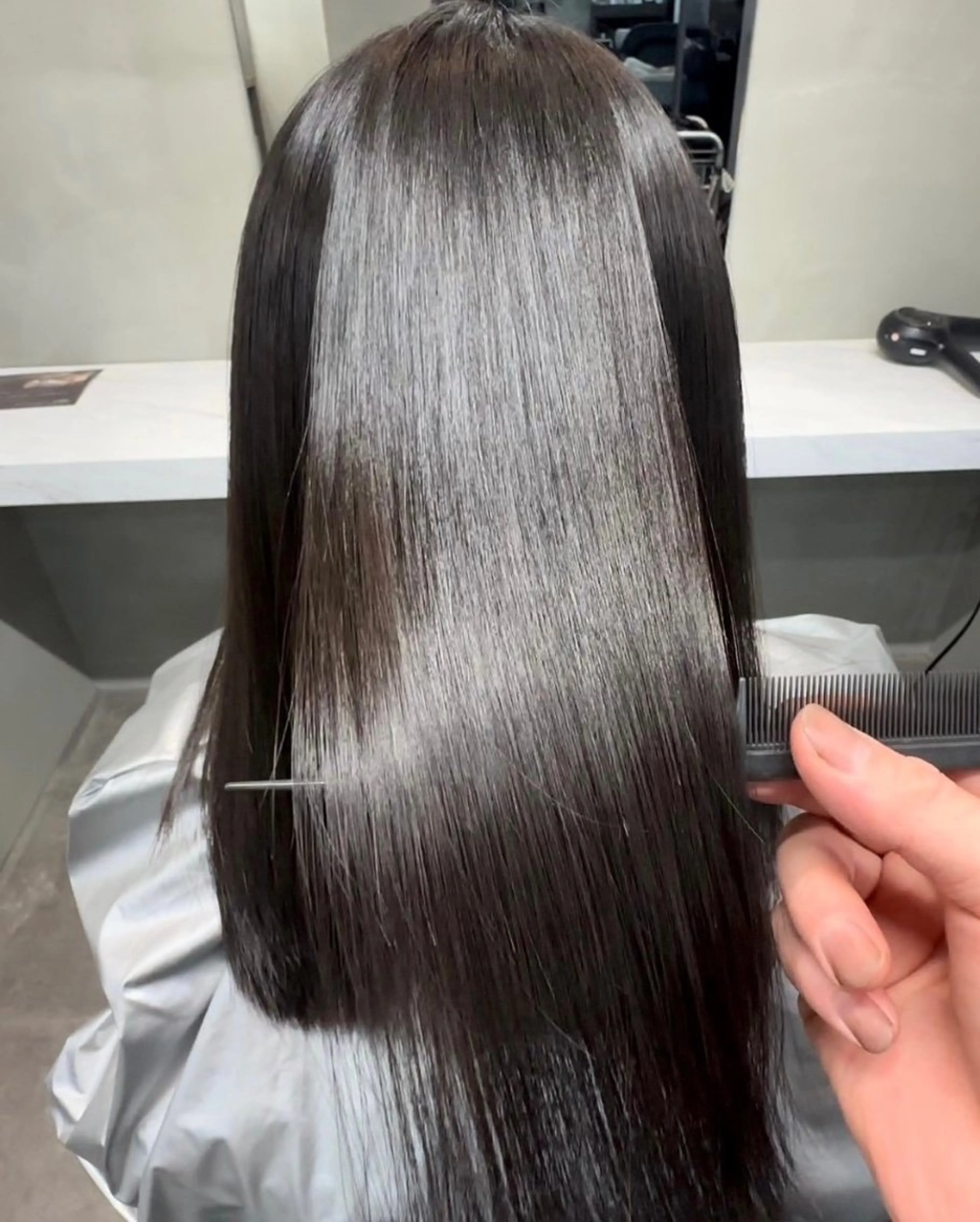 セミロング 熊谷 有紗のヘアスタイル