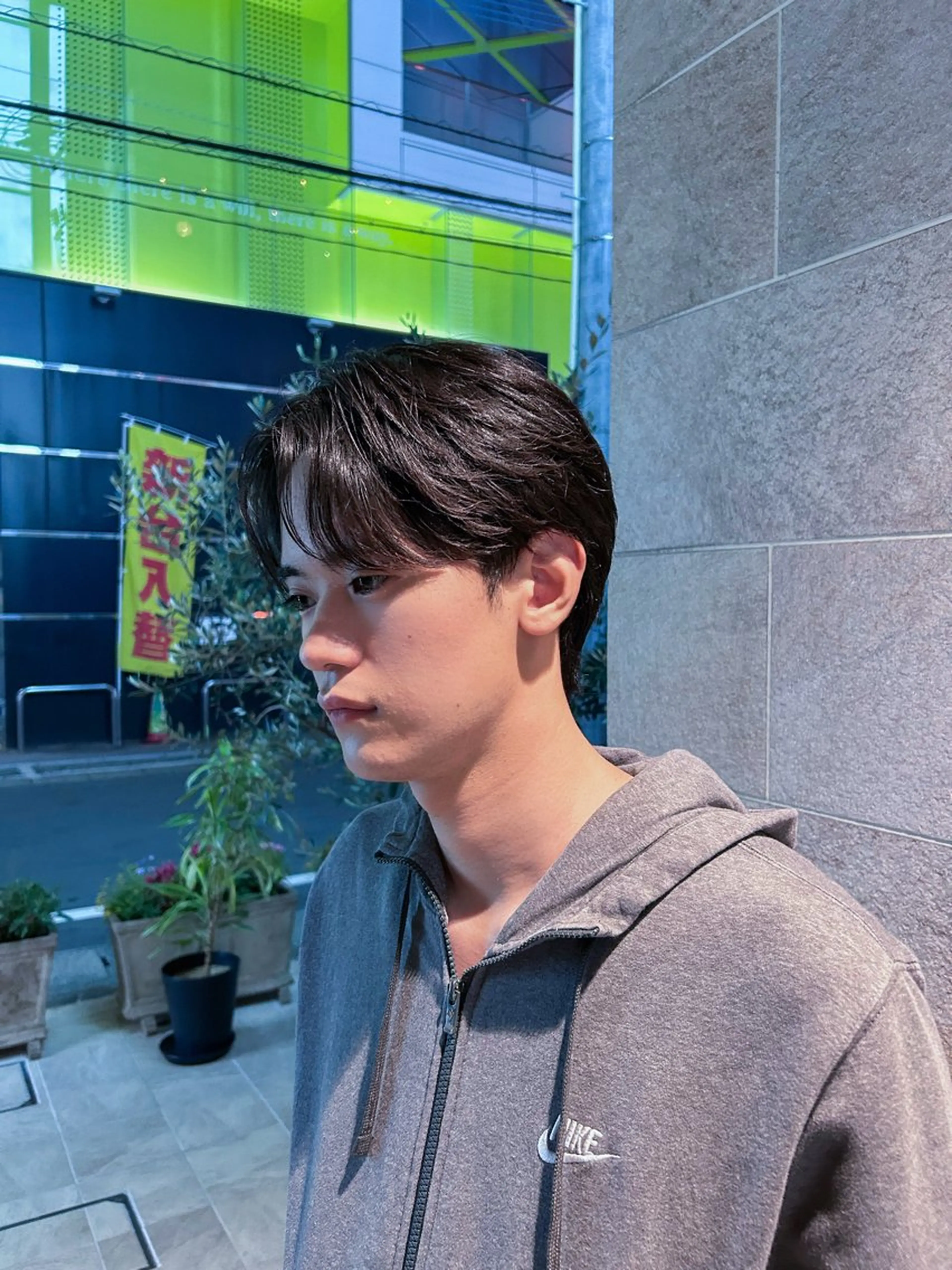 ミディアム パーマ メンズ センターパート メンズ韓国風 マッシュ 韓国風ヘア カット 縮毛矯正 メンズ カラー特化/ カラー特化/池田海斗のヘアスタイル