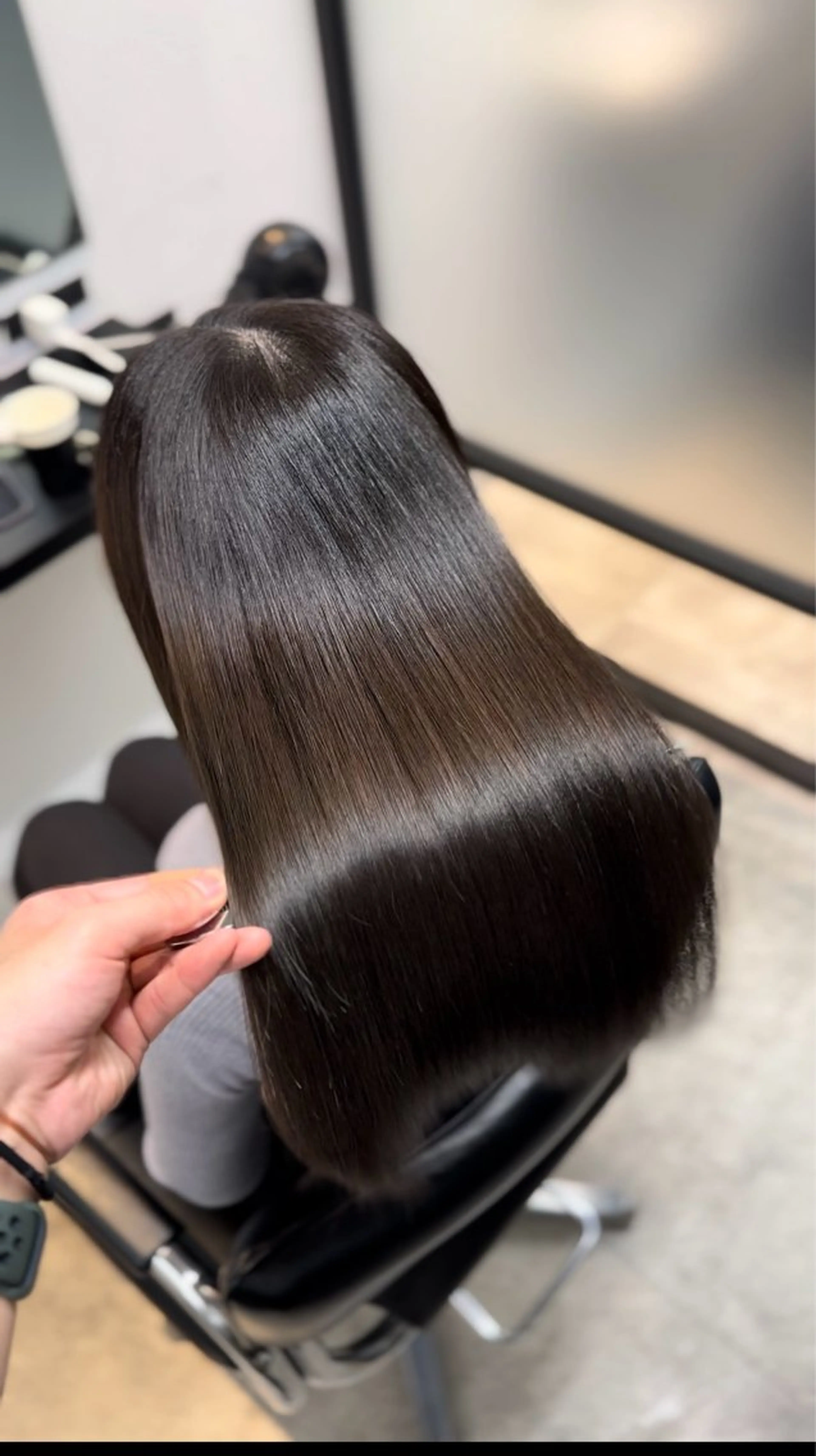 セミロング 髪質改善 トリートメント ヘアカラー トリートメント ツヤ髪 ／髪質改善 松岡将太郎のヘアスタイル