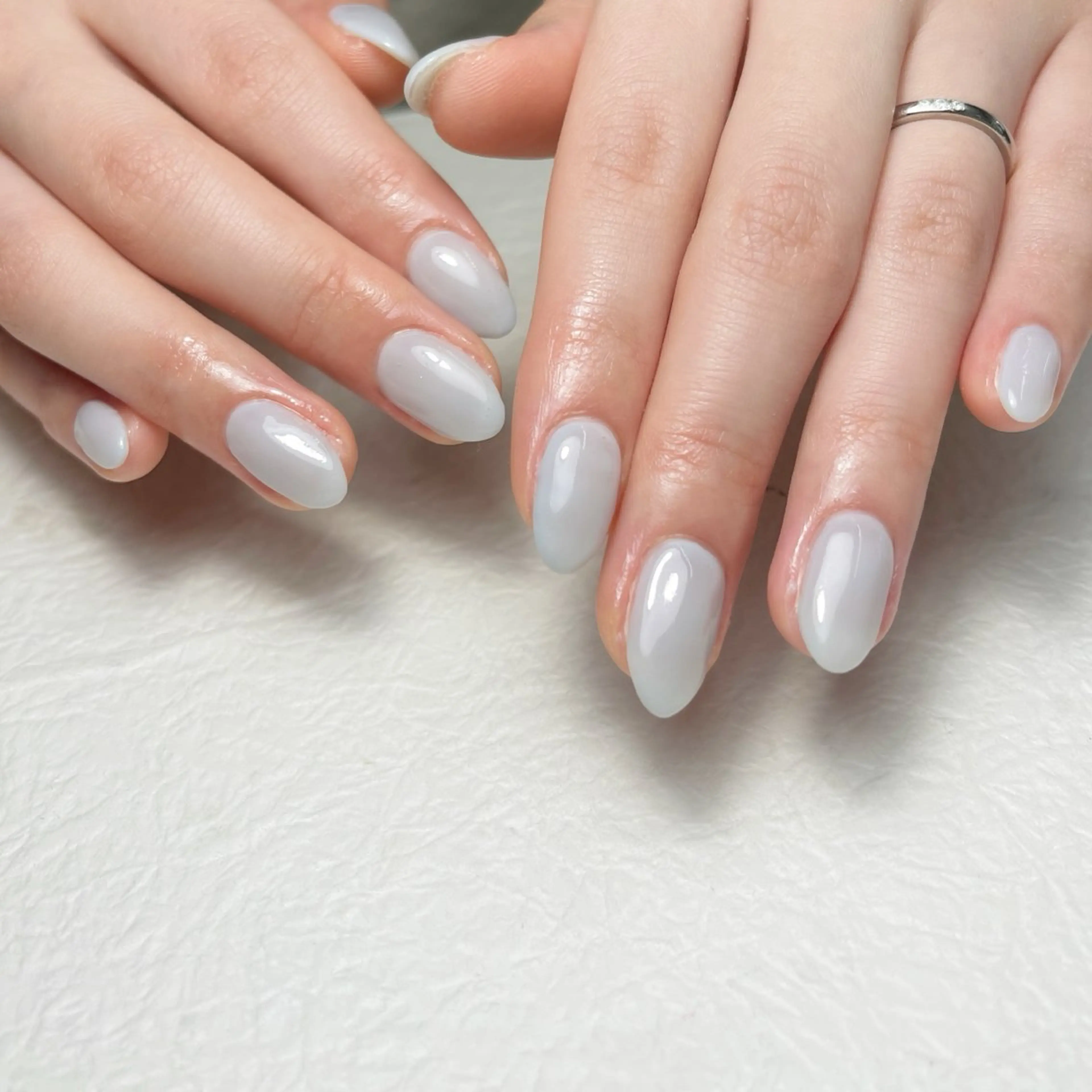 ネイル ジェルネイル ワンカラーネイル パラジェル ホワイト ハンドネイル Y nail なんば堀江店のネイルデザイン