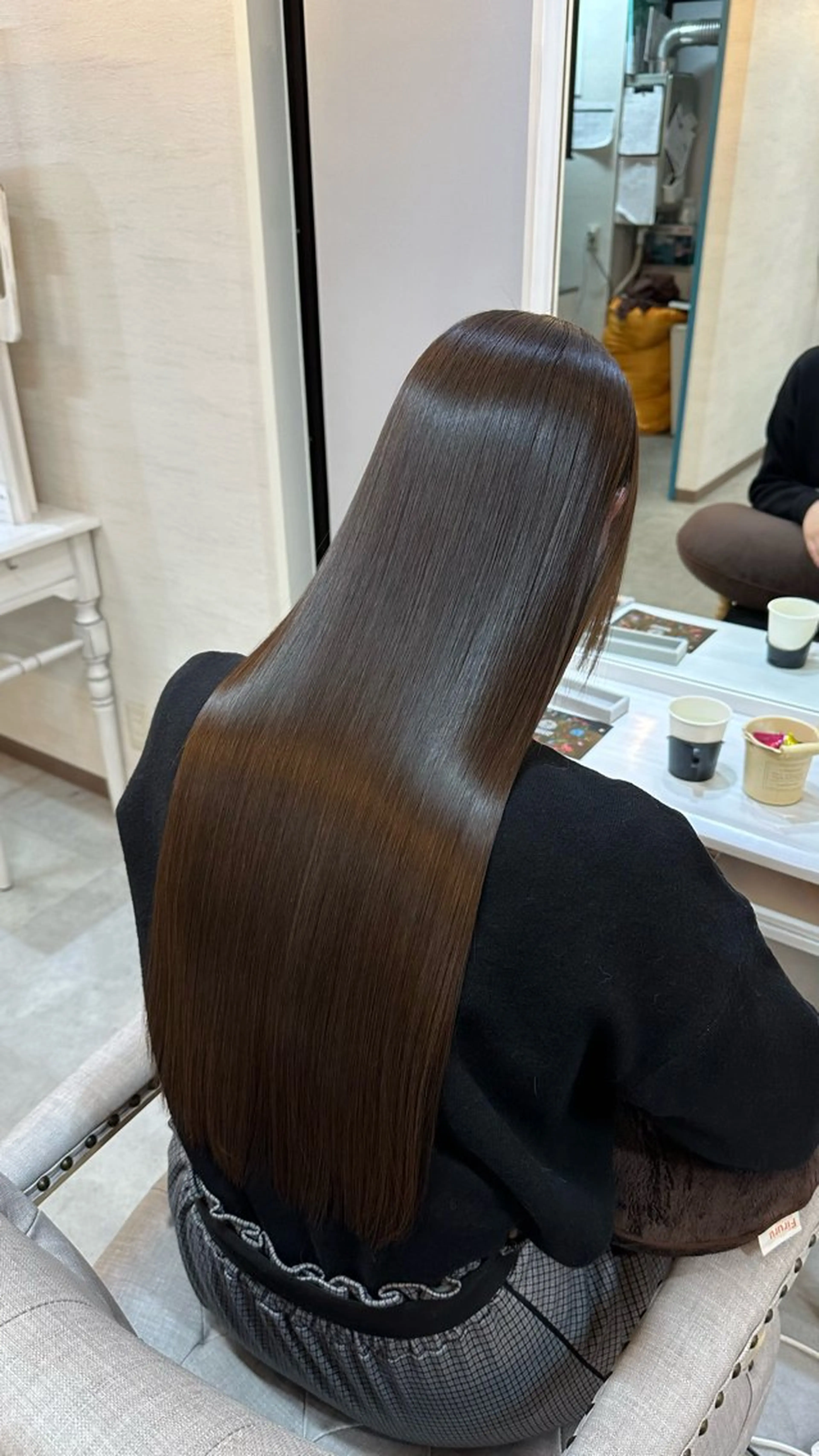 ロング 髪質改善 縮毛矯正 トリートメント トリートメント 🖤ほのか/ツヤ髪 /髪質改善/縮毛矯正のヘアスタイル