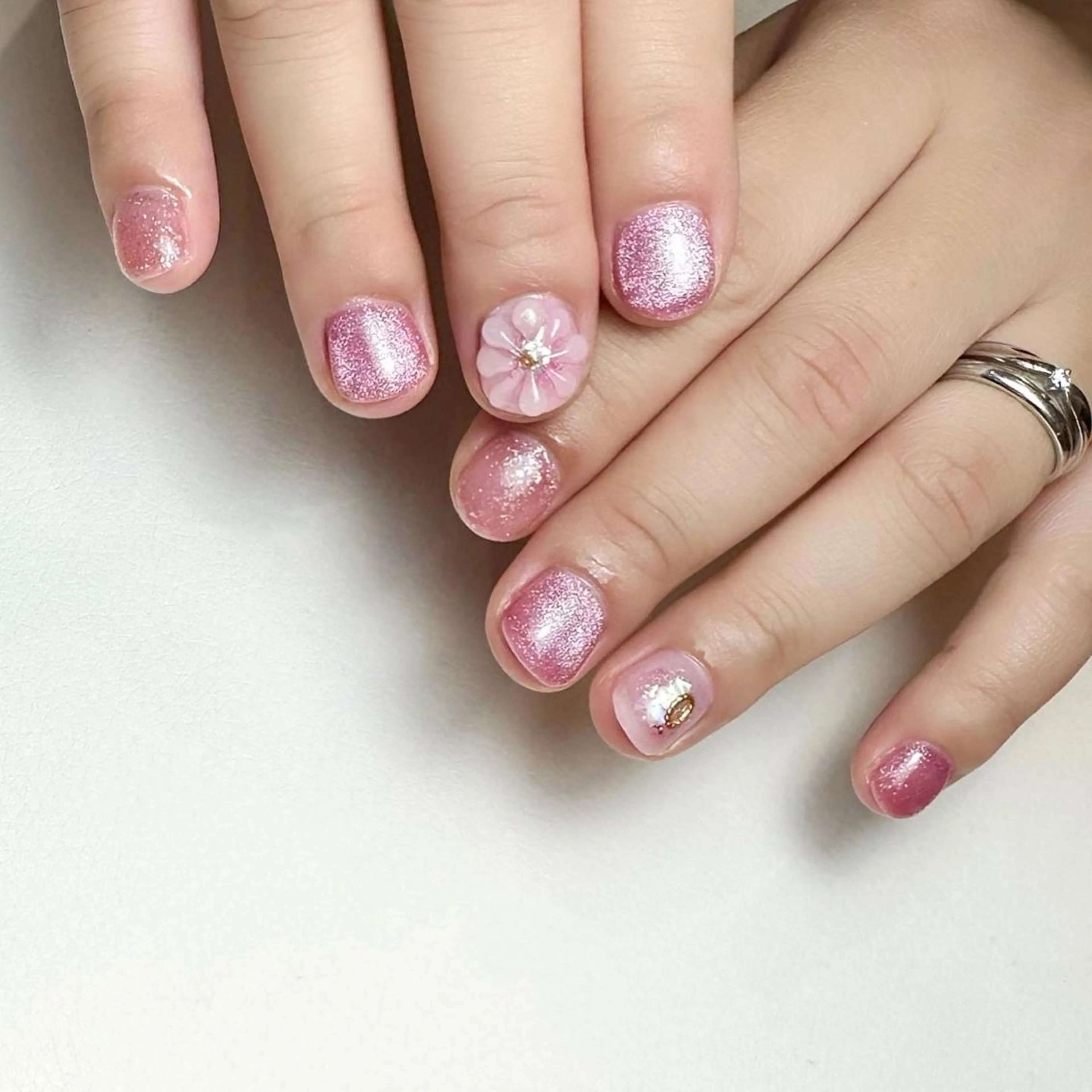 ネイル フラワーネイル ぷっくりネイル ハンドネイル Nail ameria megu所属・ameria meguのネイルデザイン