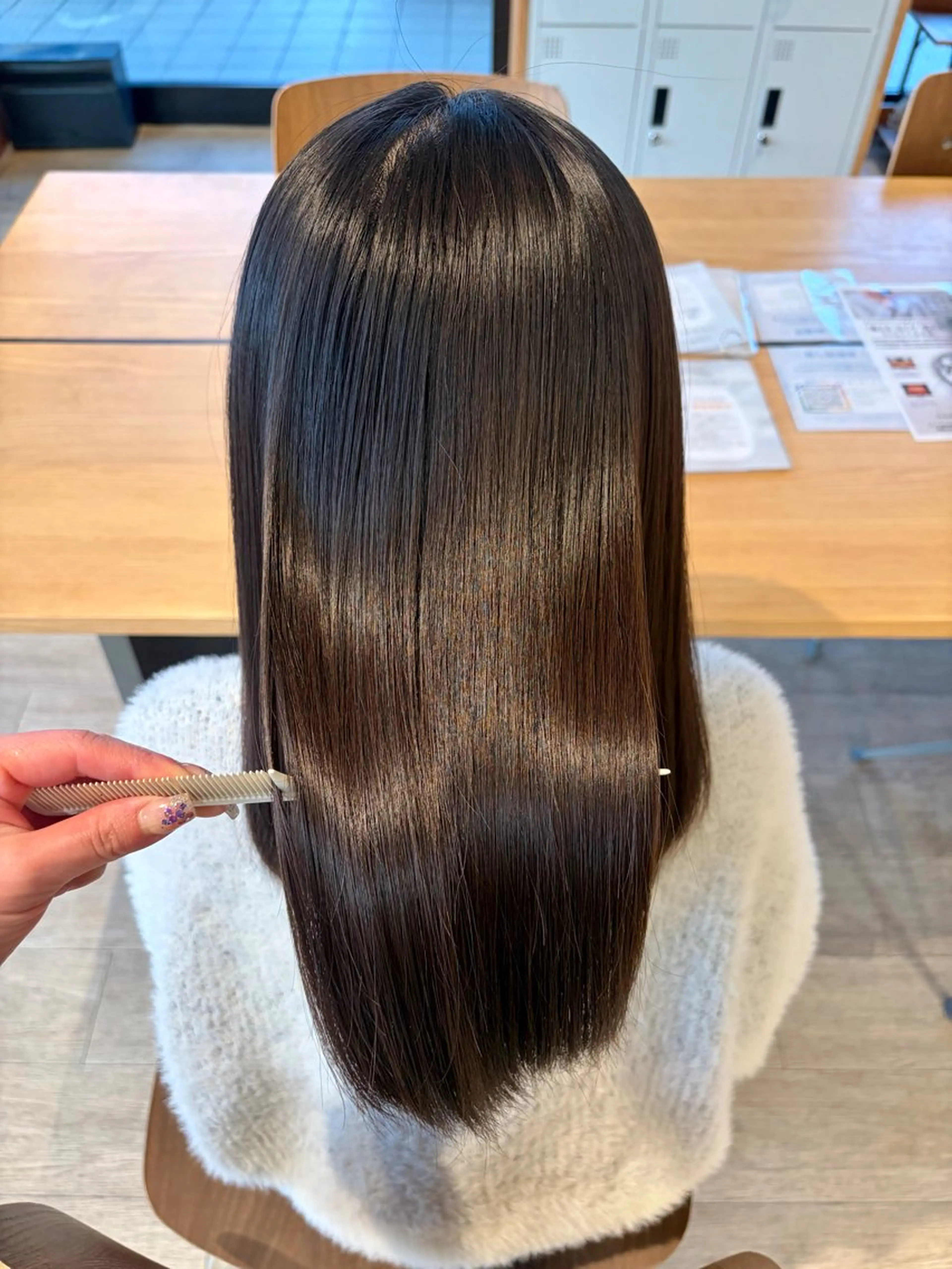 ミディアム カラー パーマ 髪質改善 縮毛矯正 トリートメント トリートメント 小森 樹奈のヘアスタイル