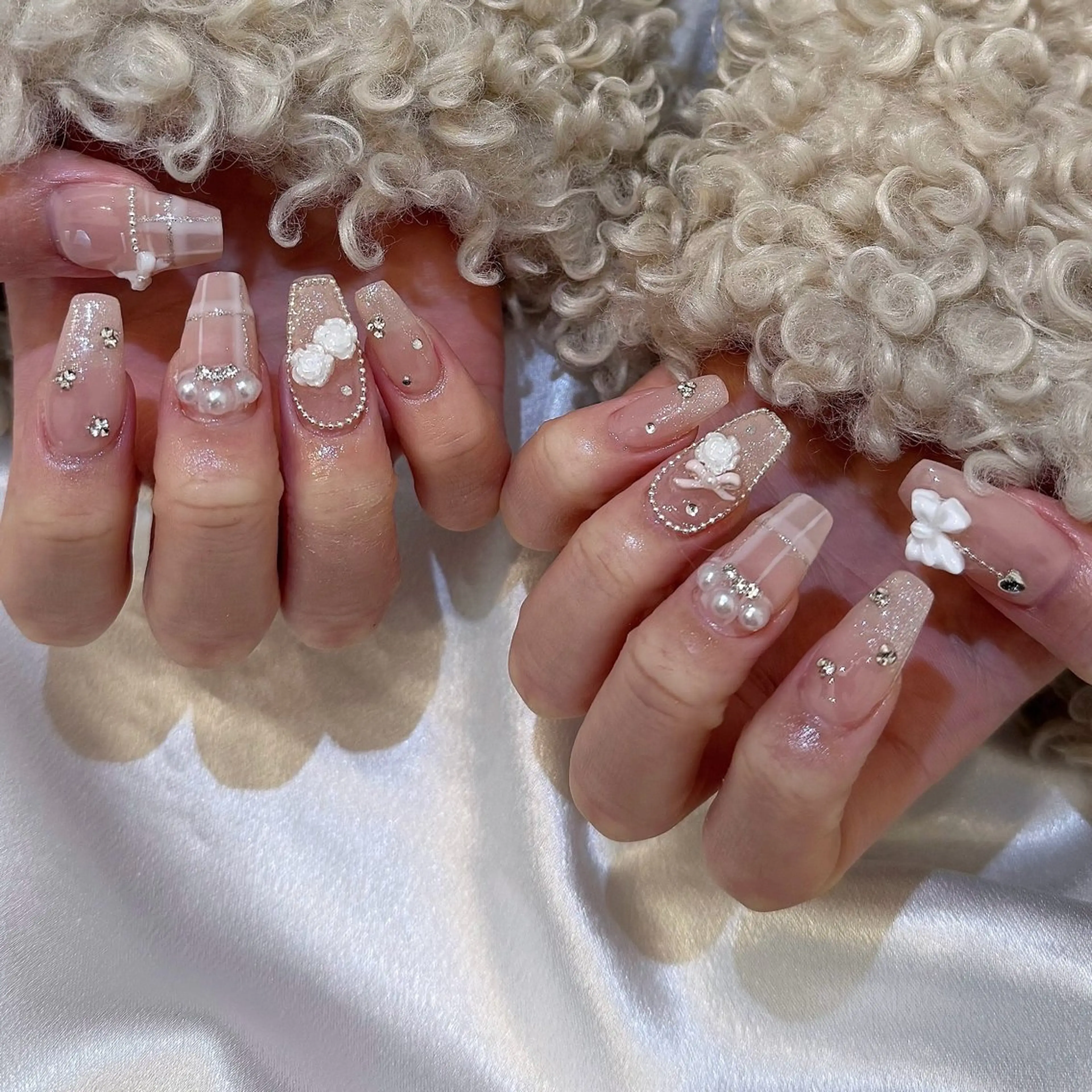 ネイル ハンドネイル シュシュ 🎀 girly nailのネイルデザイン