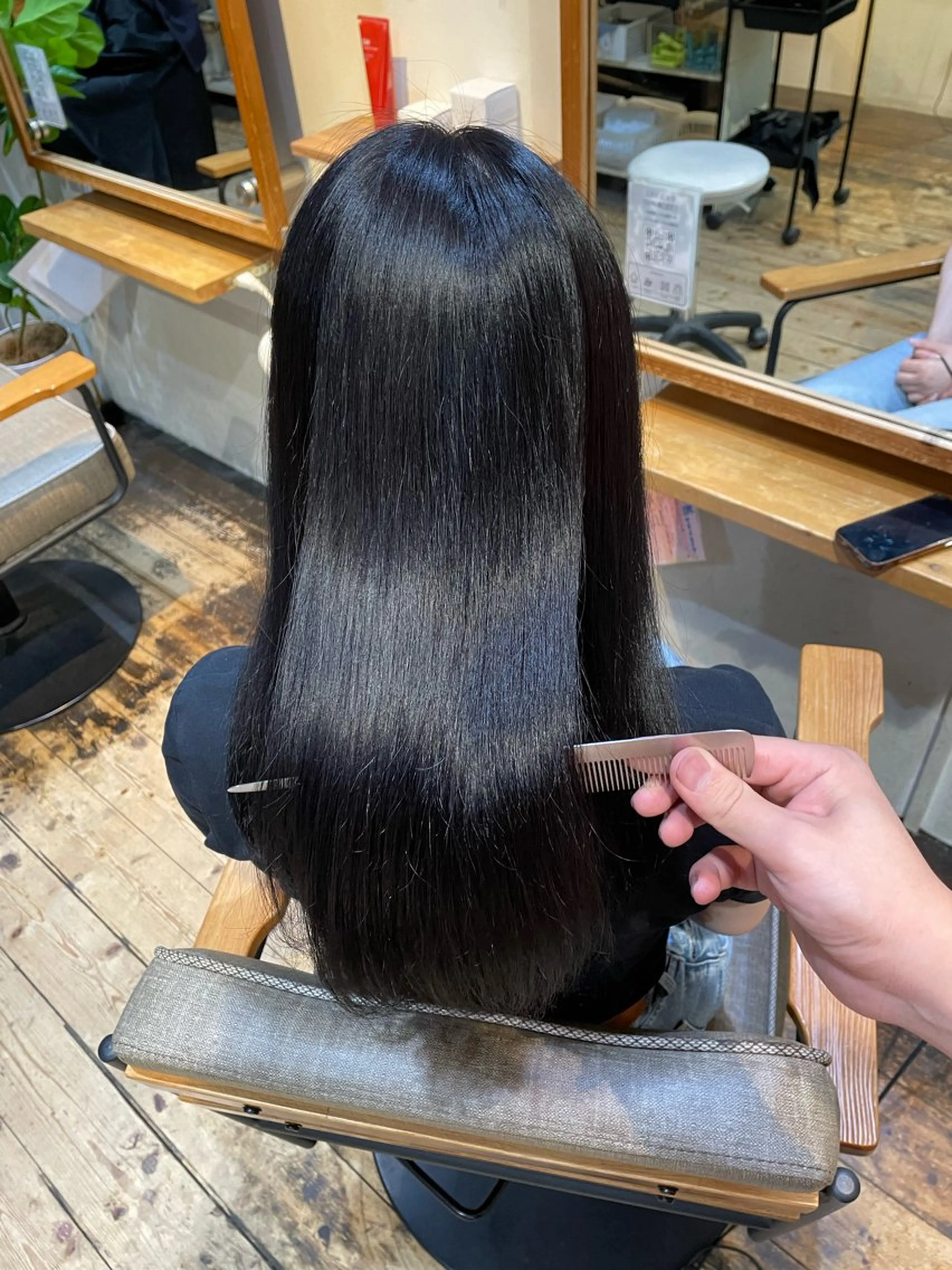 脇 麻紘のヘアスタイル