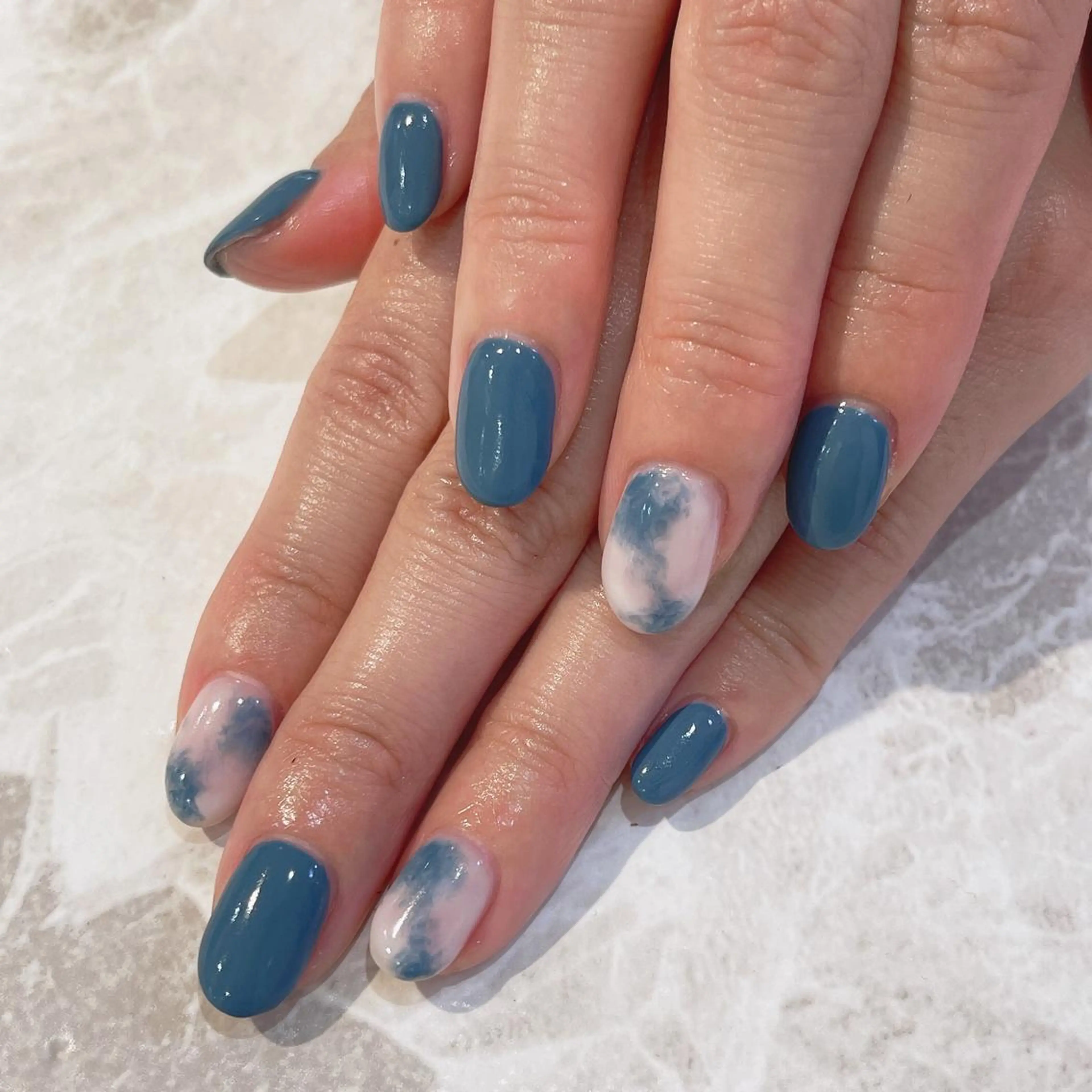 ネイル ブルー 大理石ネイル(マーブル) Nailsalon Julius luna所属・Juliusluna FUZUKIのネイルデザイン