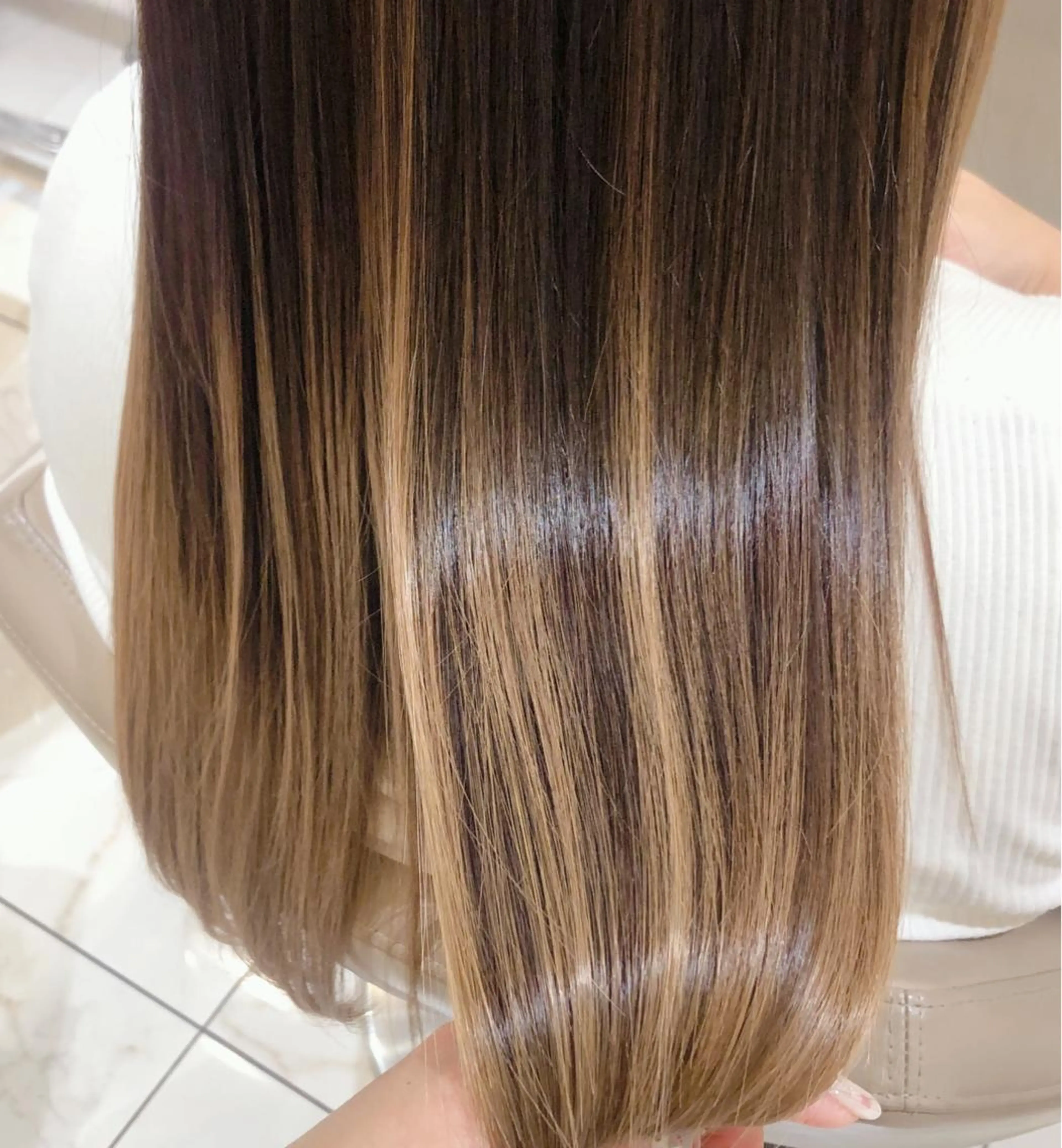 セミロング カット トリートメント 三箇島 陽香のヘアスタイル