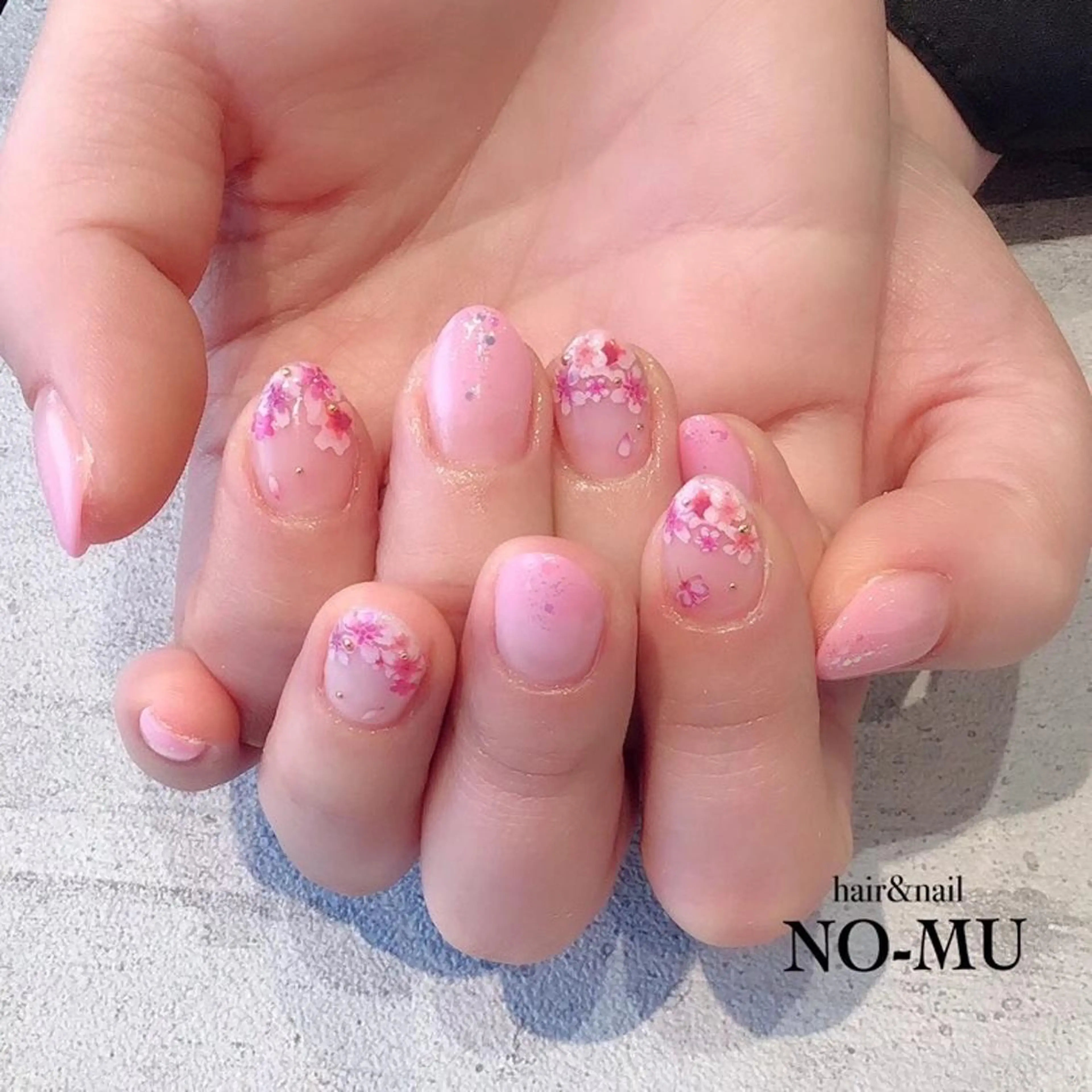 ネイル 桜ネイル hair＆nail NO-MU所属・hair＆nail NO-MUのネイルデザイン