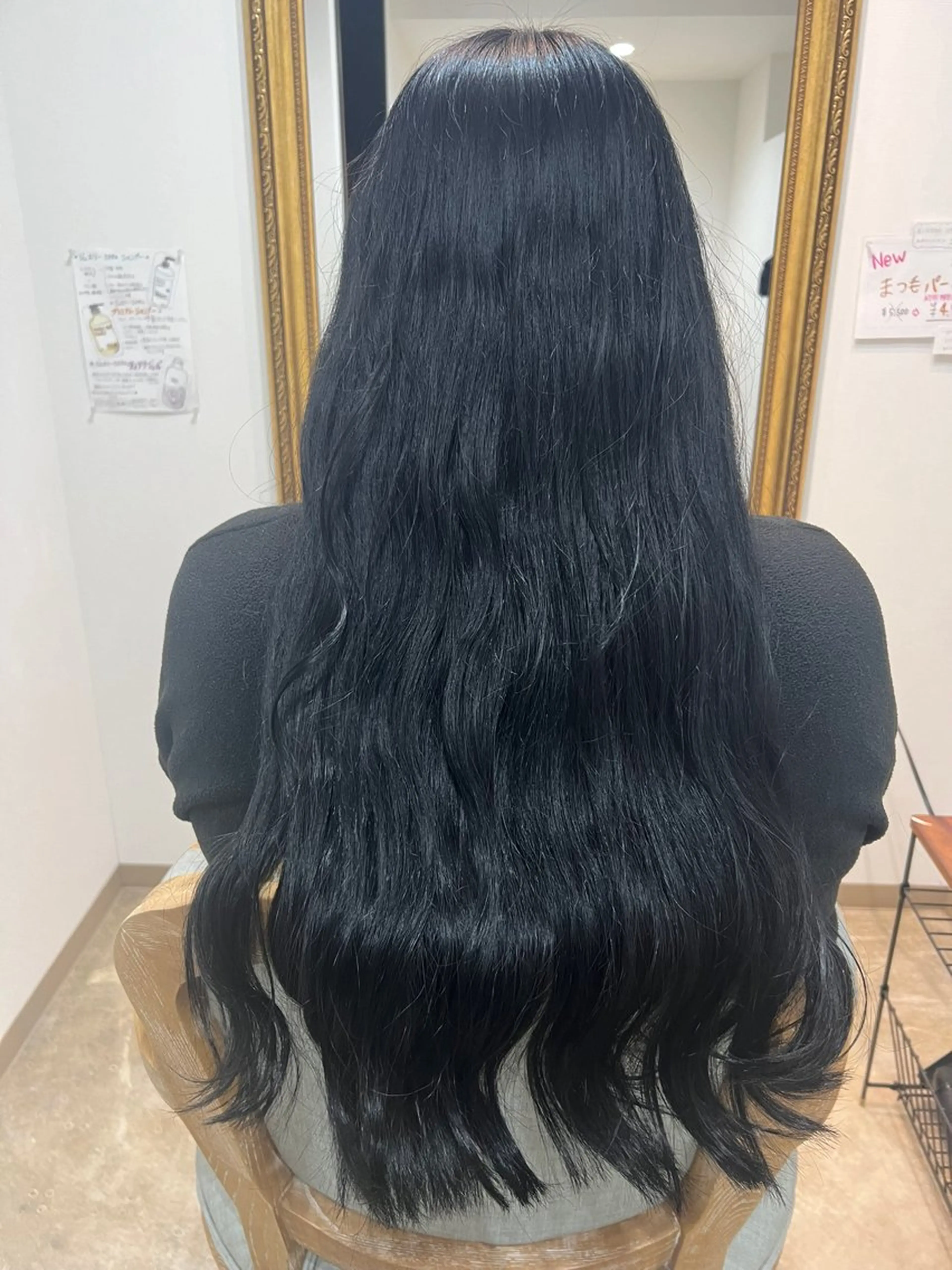ロング カラー 刀根 梓織のヘアスタイル