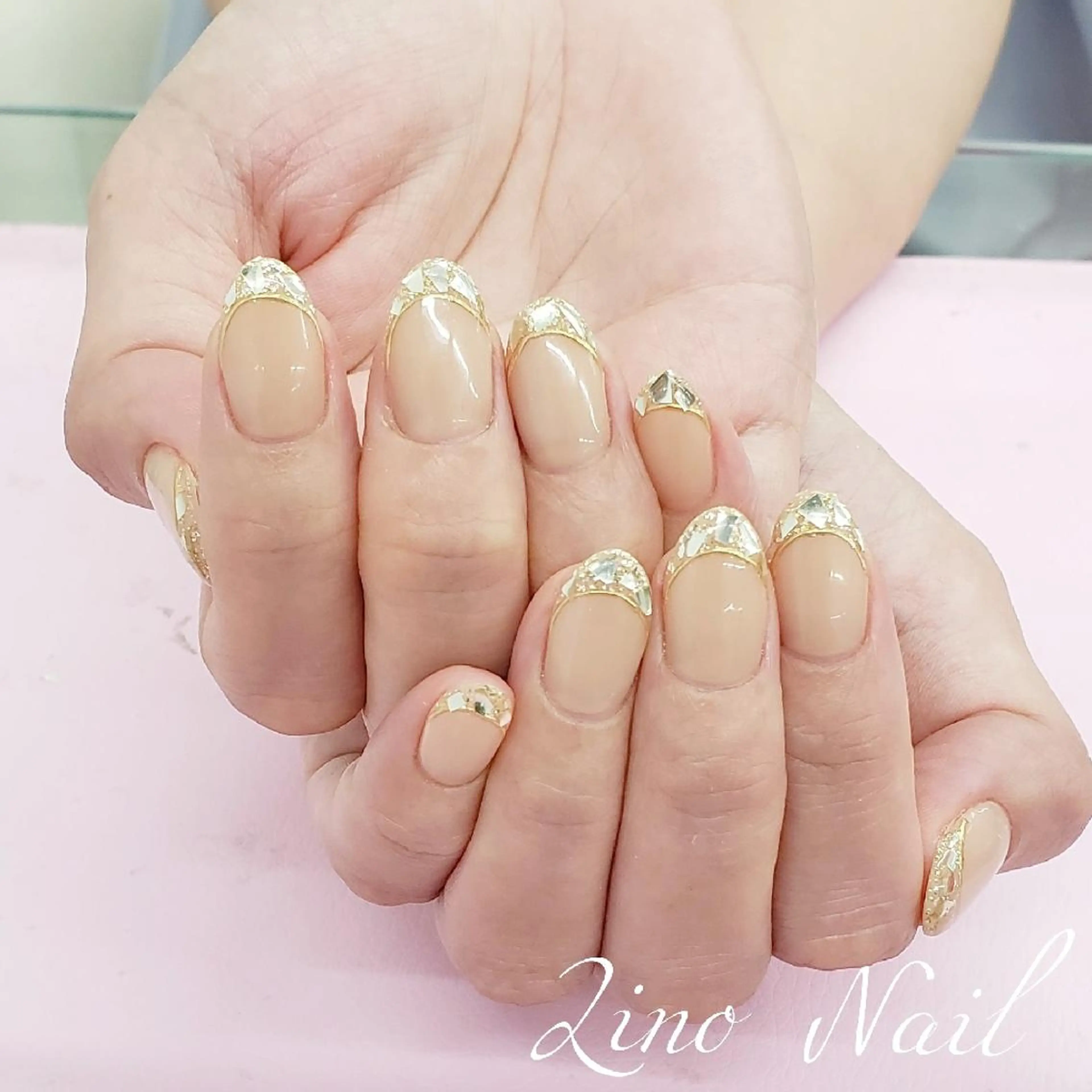 ネイル カジュアル フレンチネイル ジェルネイル ガラスフレンチ キラキラネイル ハンドネイル Lino Nailのネイルデザイン