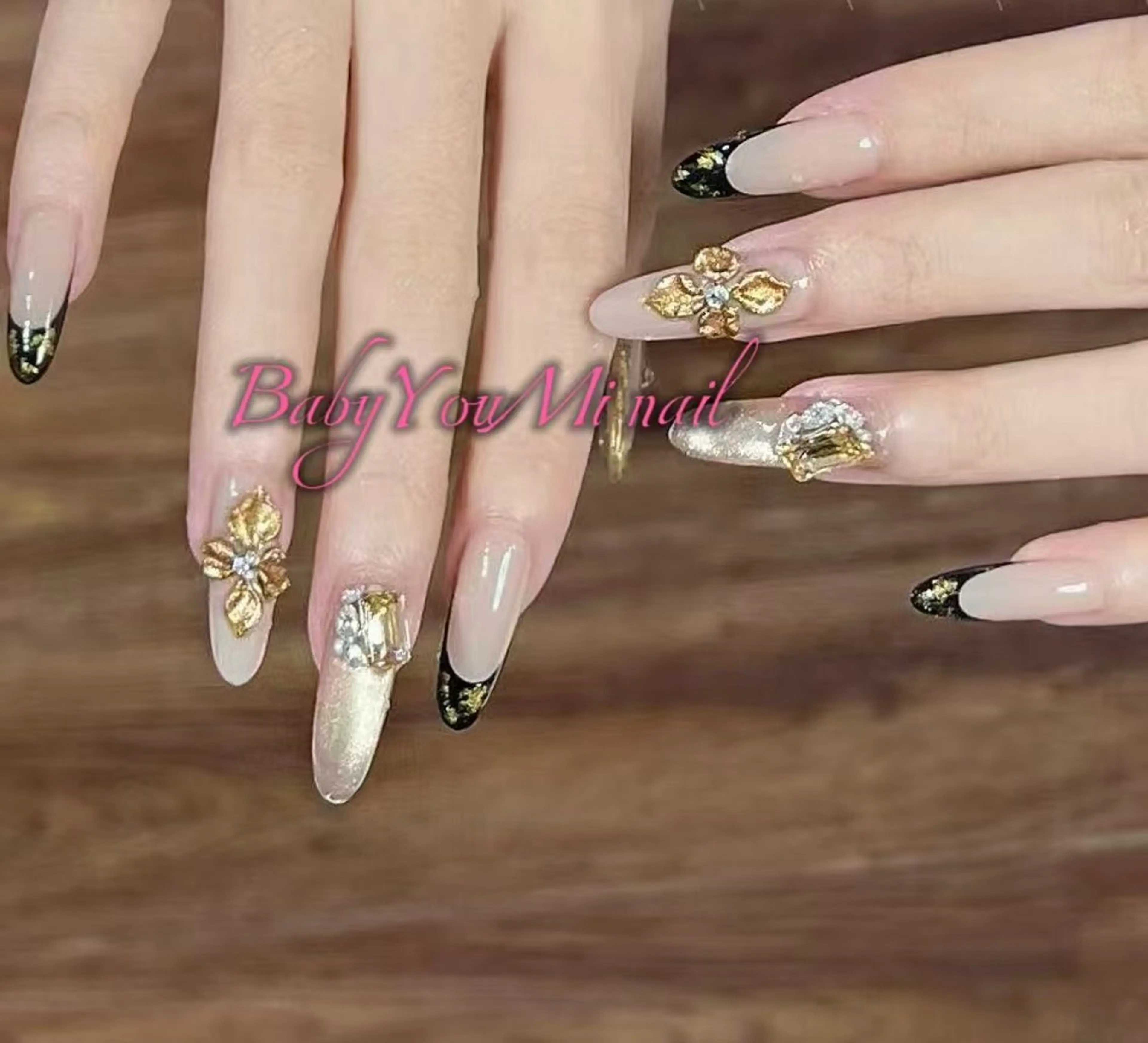 ネイル オーロラネイル フラワーネイル フットネイル フレンチネイル ジェルネイル ハンドネイル BabyYouMi ねねのネイルデザイン