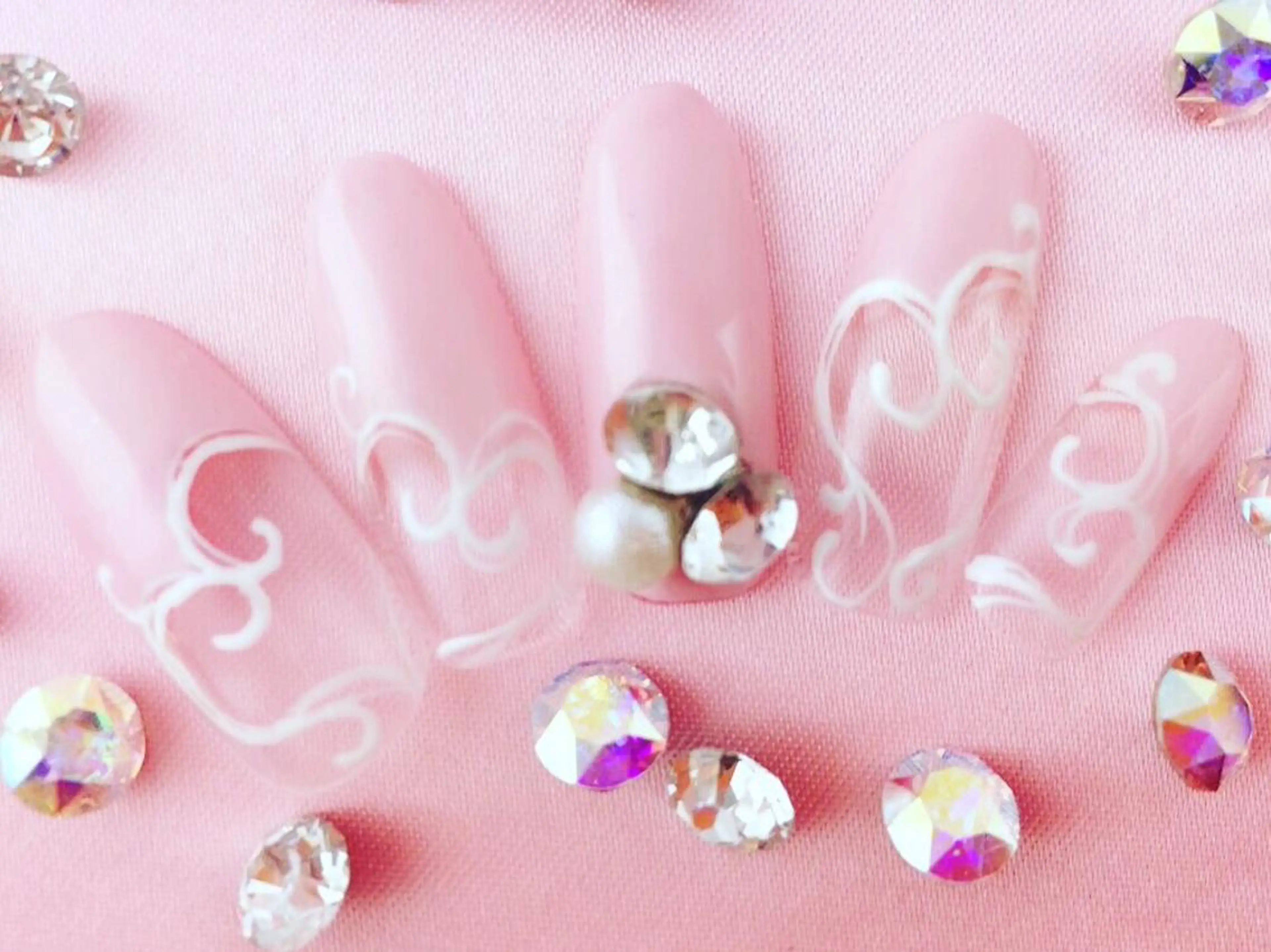 ネイル アートネイル フットネイル フレンチネイル 卒業式 ハート NAILSGOGO shibuyaのネイルデザイン