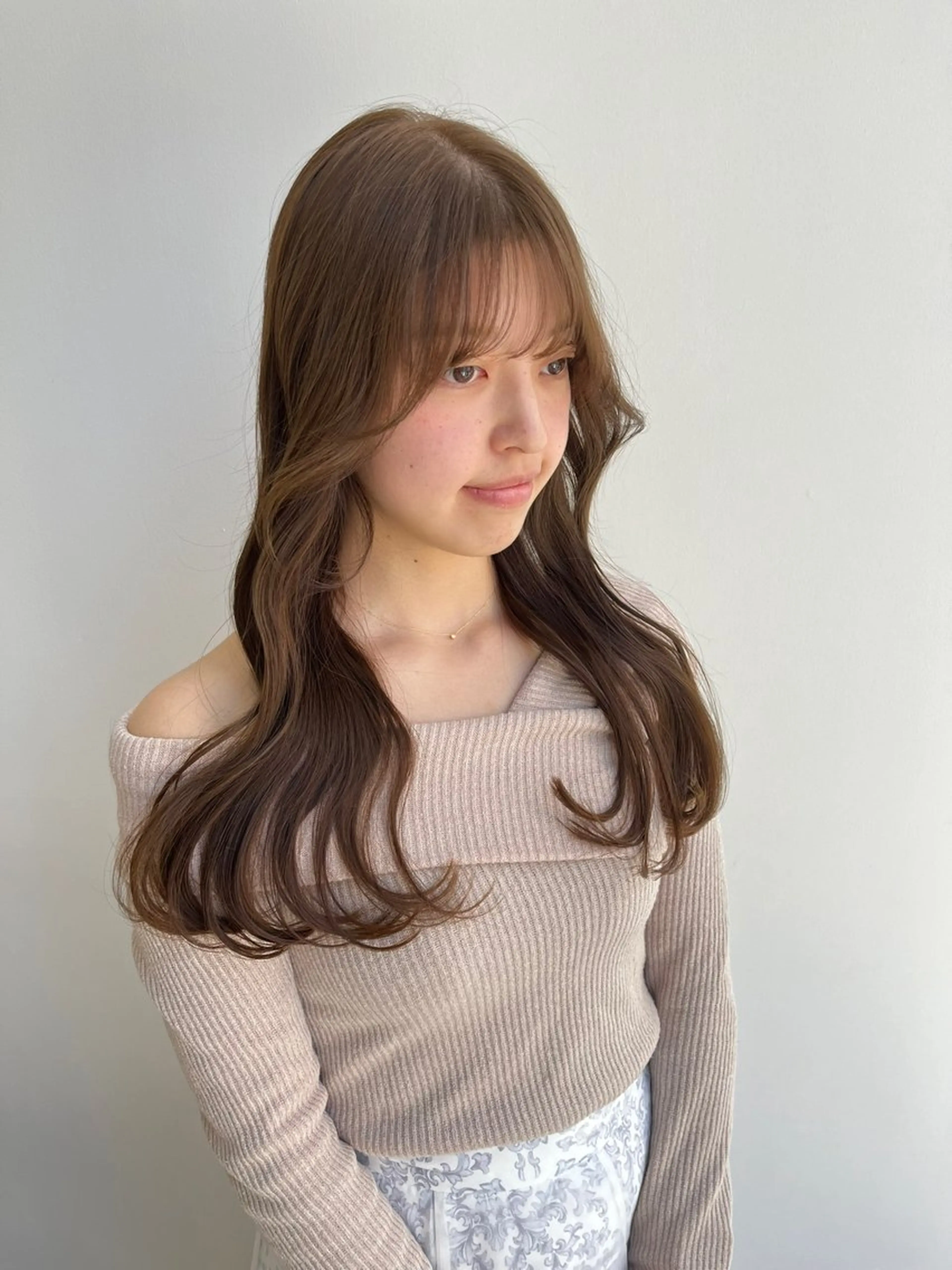 セミロング カラー ヘアアレンジ カット トリートメント 暖色韓国ヘア🤍 保科侑花のヘアスタイル