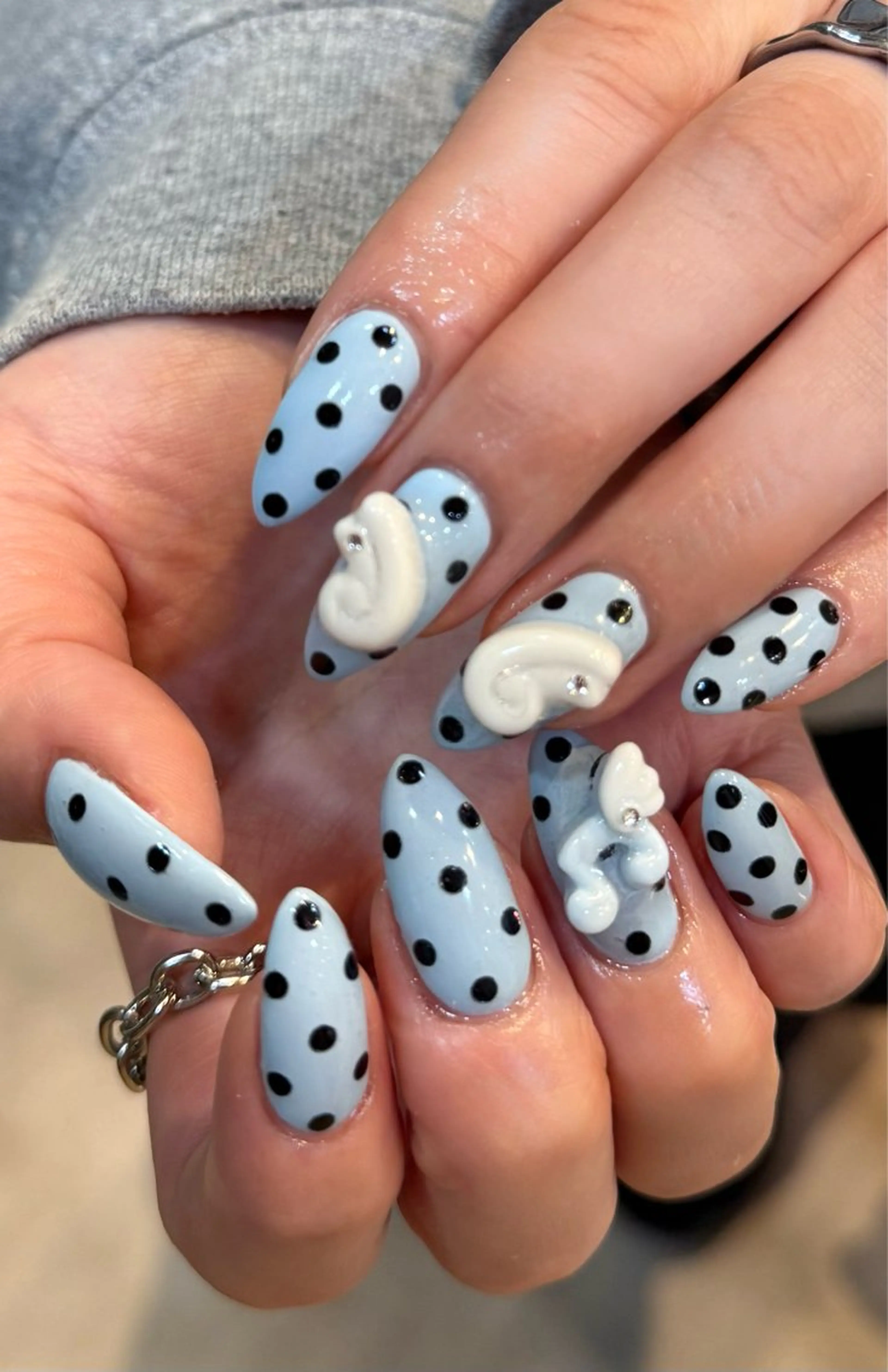 ネイル nailscue hinonのネイルデザイン