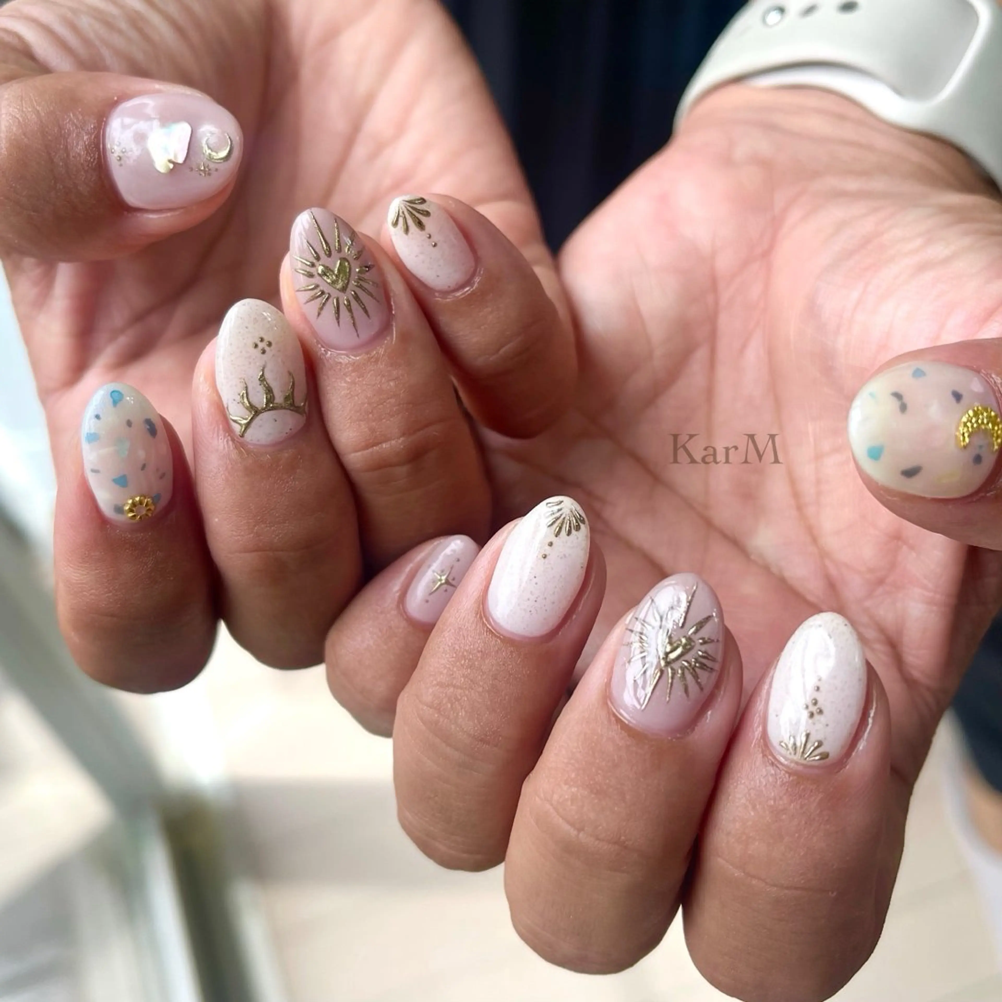 ネイル アートネイル オーロラネイル チークネイル フラッシュネイル フレンチネイル ハンドネイル ogino karinのネイルデザイン