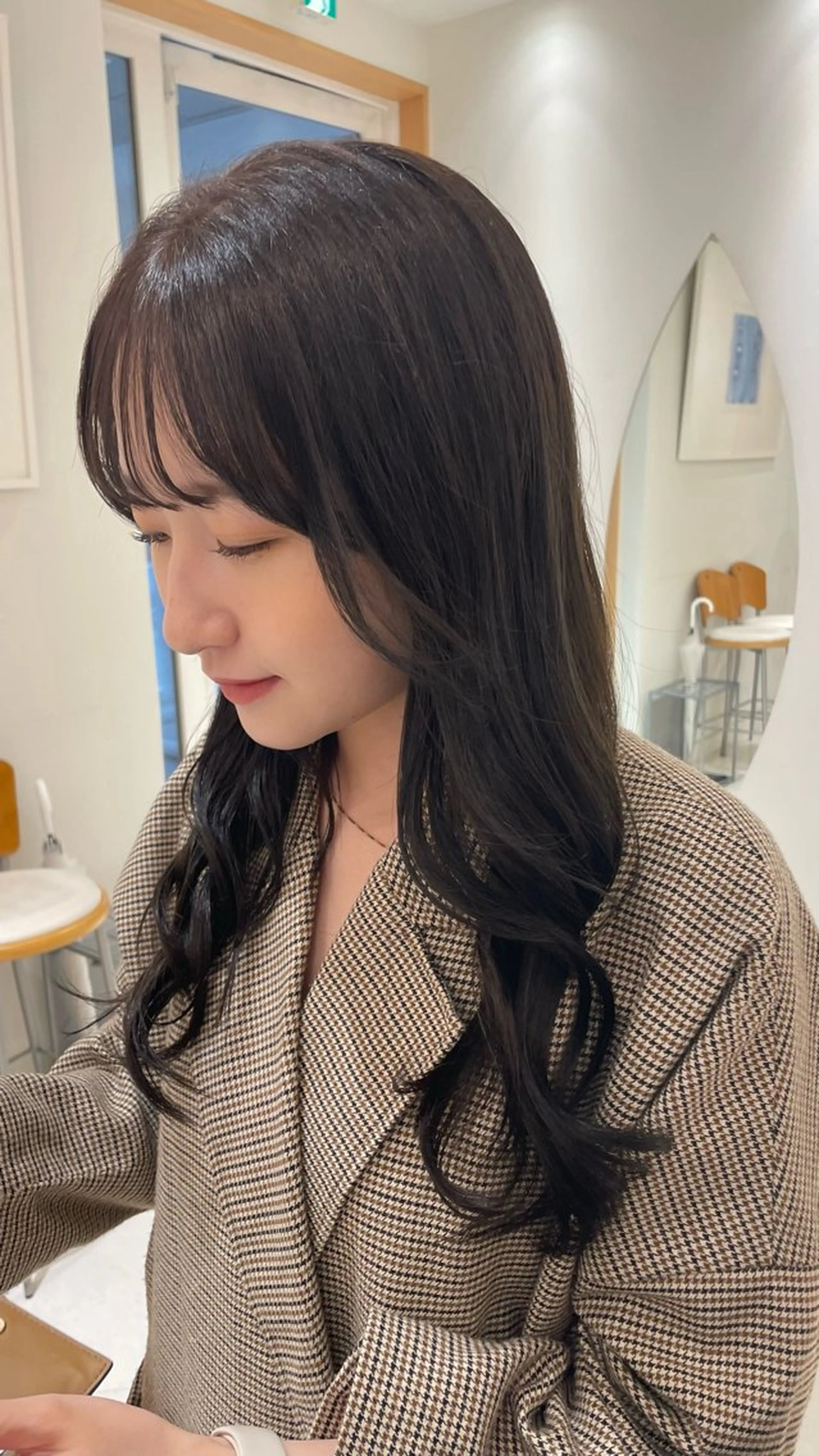 セミロング Agnos青山所属・鈴木 里奈のヘアスタイル