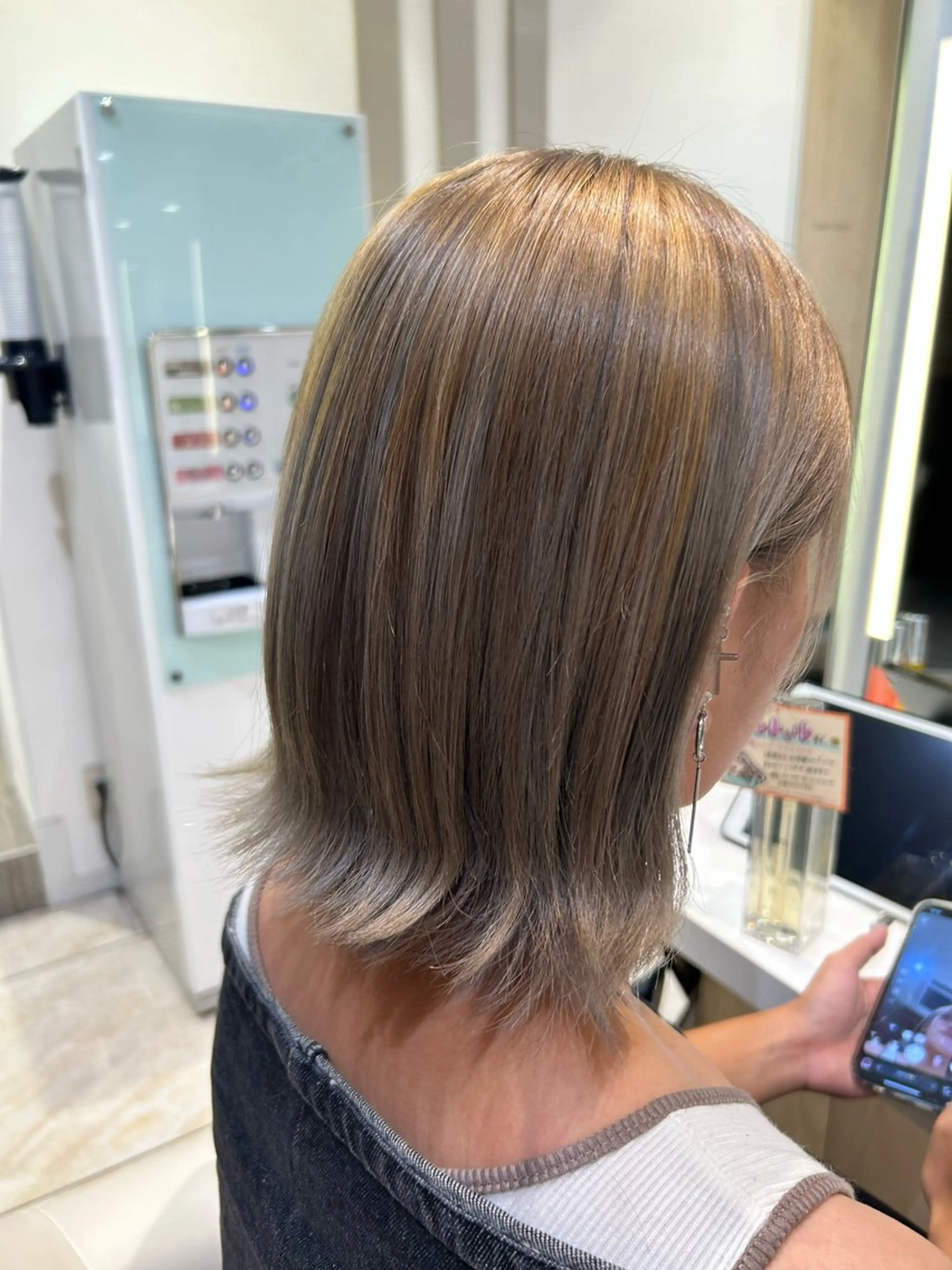 【透明感のあるダブルカラー💜】ブリーチ込みのダブルカラー(全頭ブリーチ)の写真