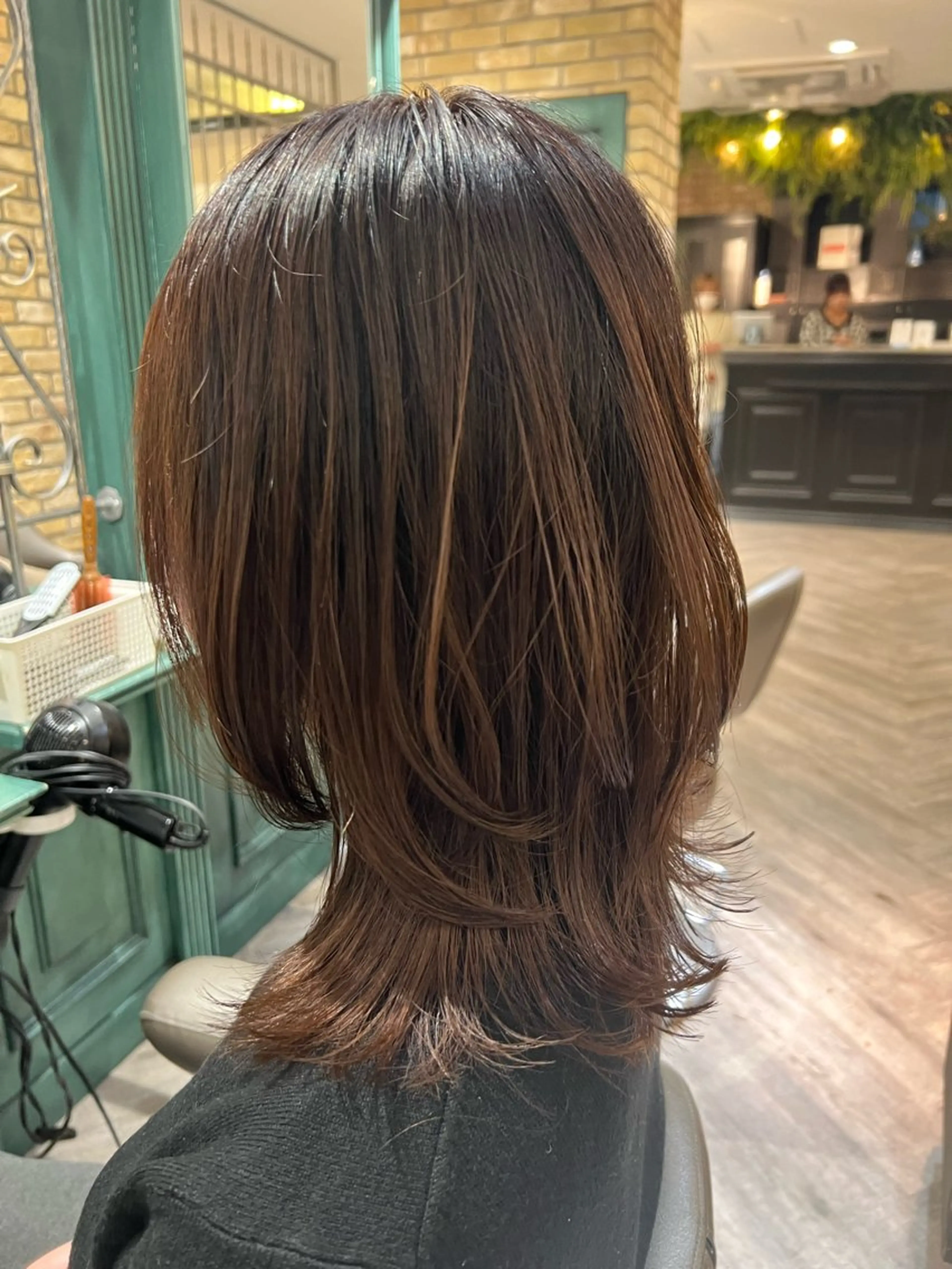 ミディアム レイヤーカット カット ヘアカラー LOG武蔵新城所属・口コミ見てください！ ⭐️メンズカット大成のヘアスタイル