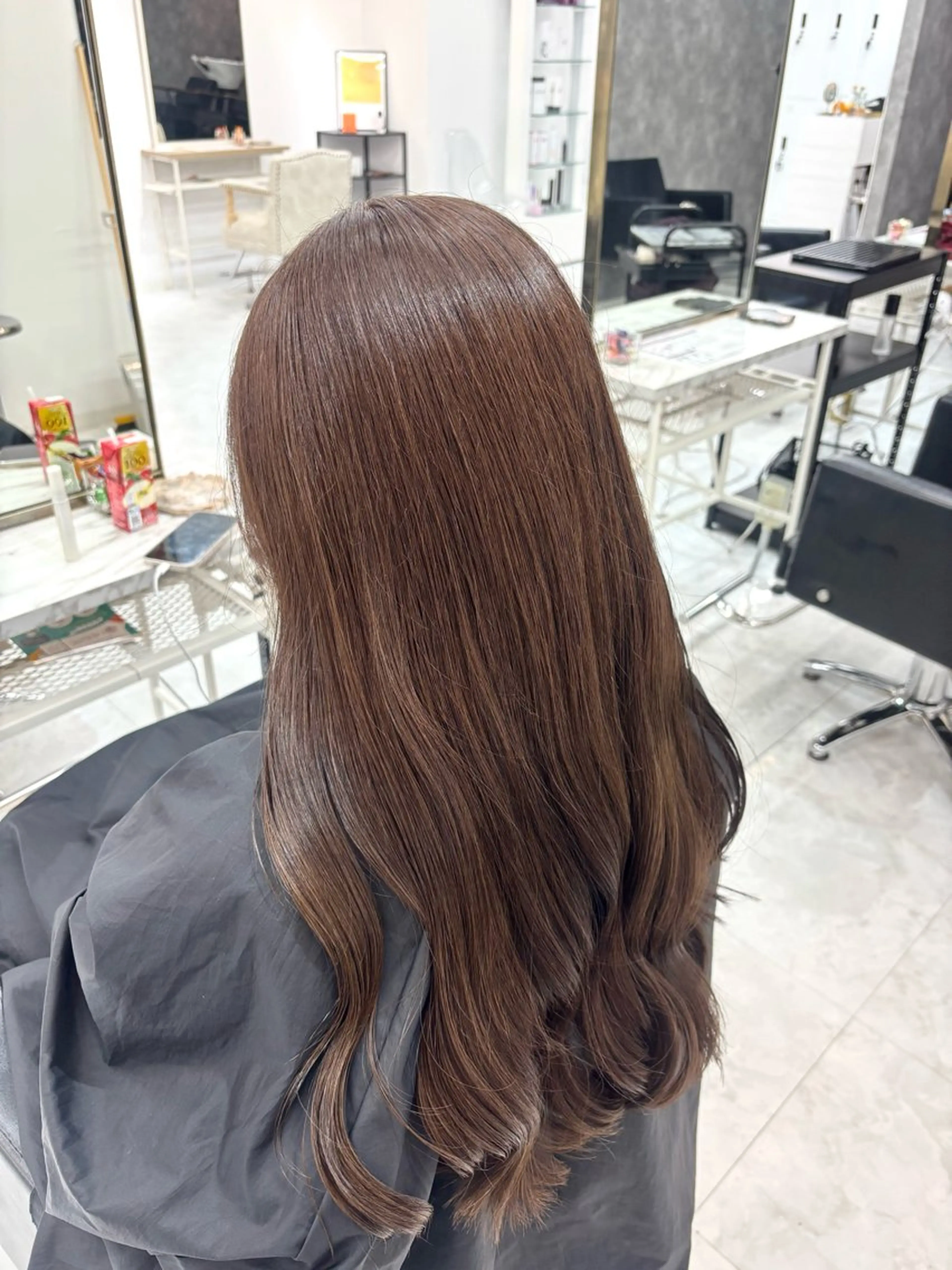 ダブルカラーモデル  ブリーチ無しの写真