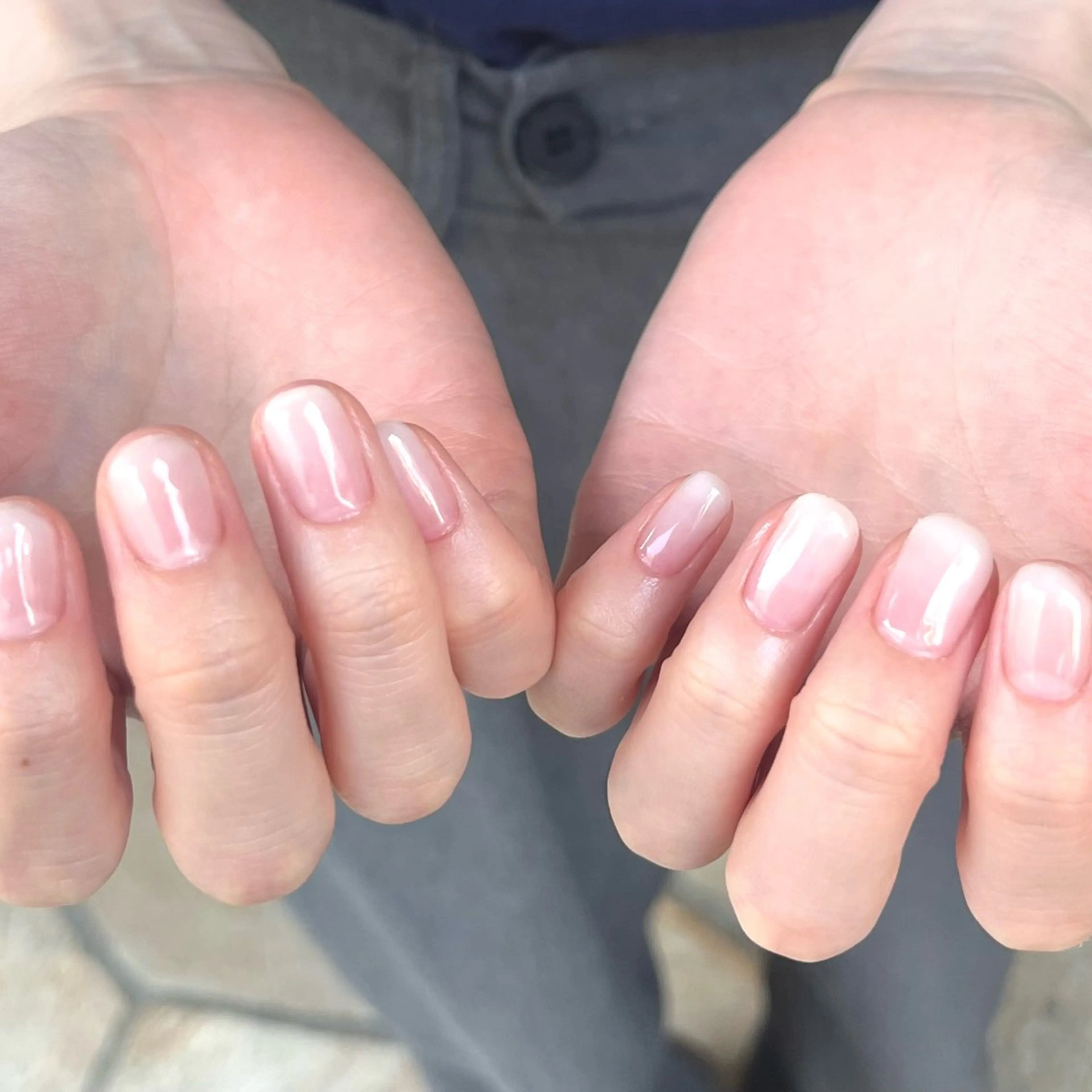 ネイル グラデーション 坂口 莉愛のネイルデザイン