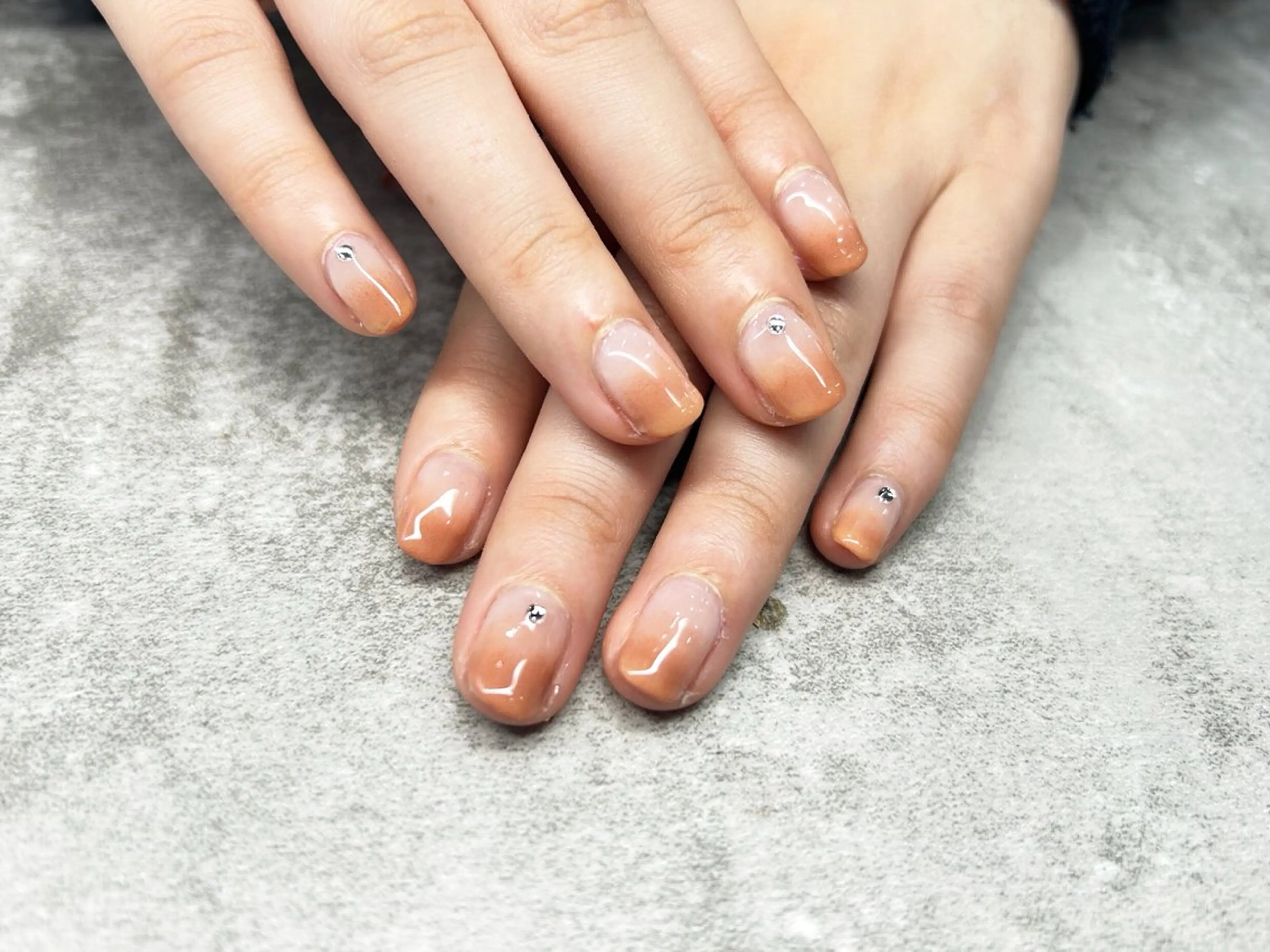 ネイル グラデーション Sara+所属・sara +のネイルデザイン