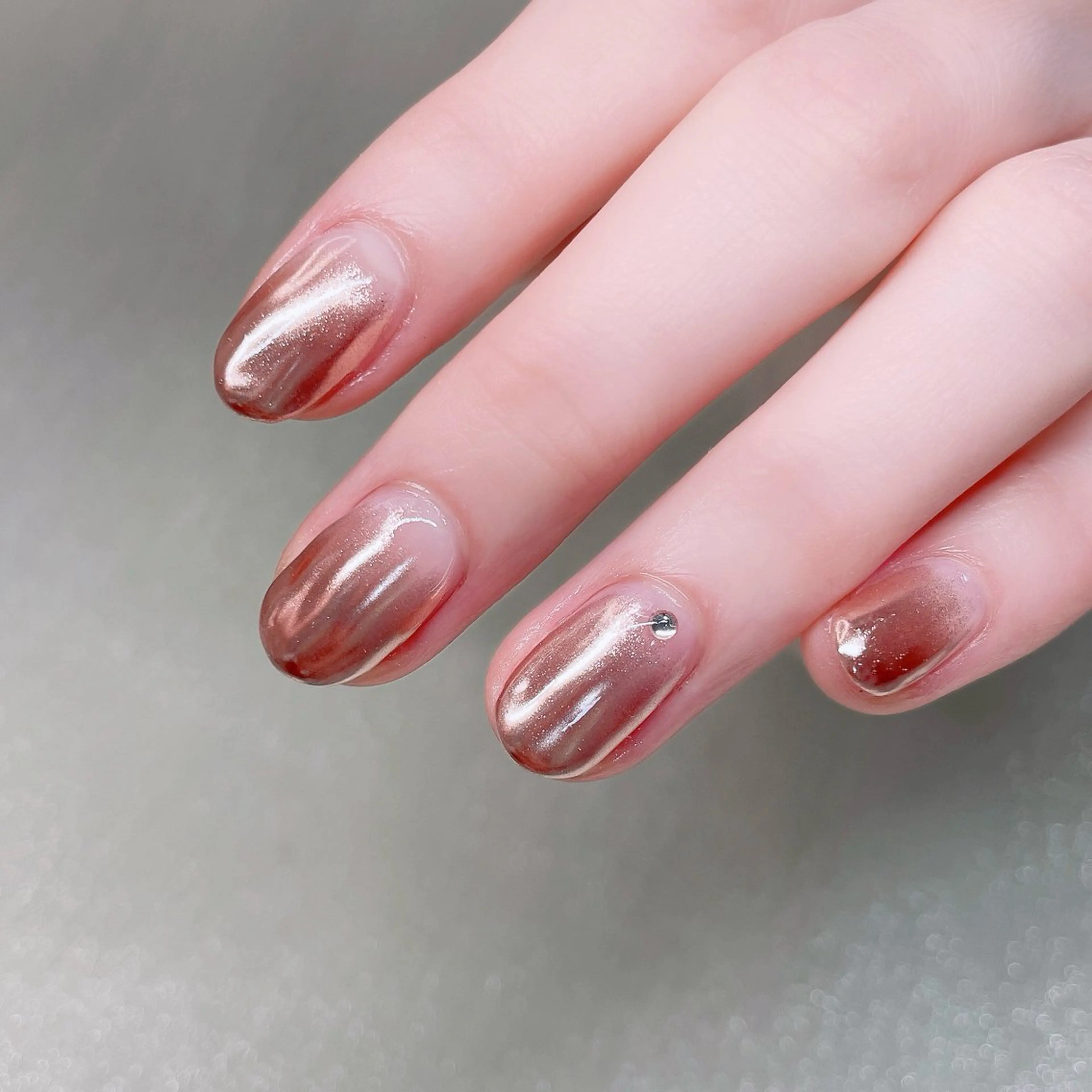 ネイル 長さ出し グラデーション ストーンネイル ハンドネイル Nailist SUZU所属・Nailist suzuのネイルデザイン