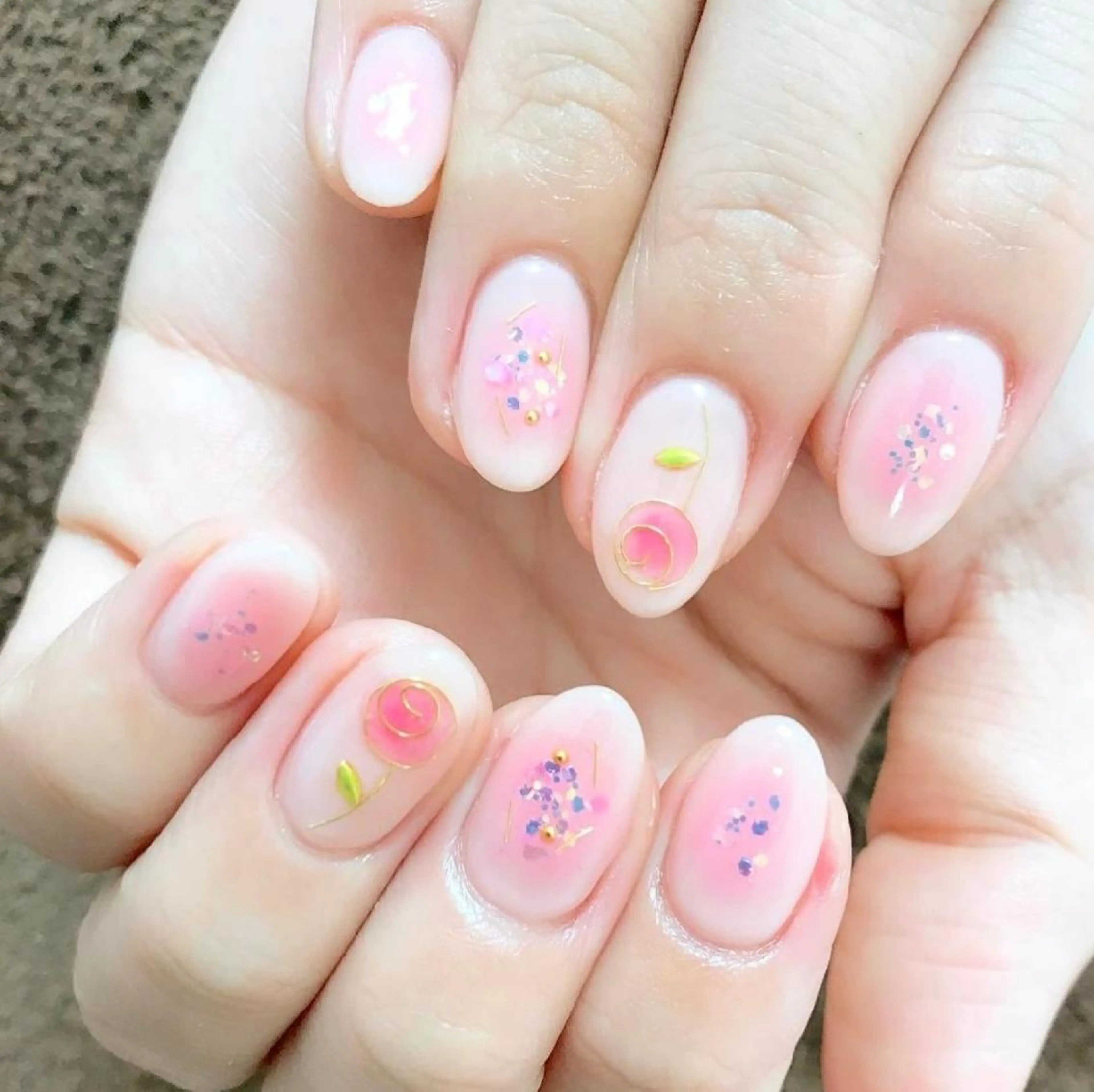 ネイル 持ち込み グランドソレイユ （駐輪場あり）のネイルデザイン