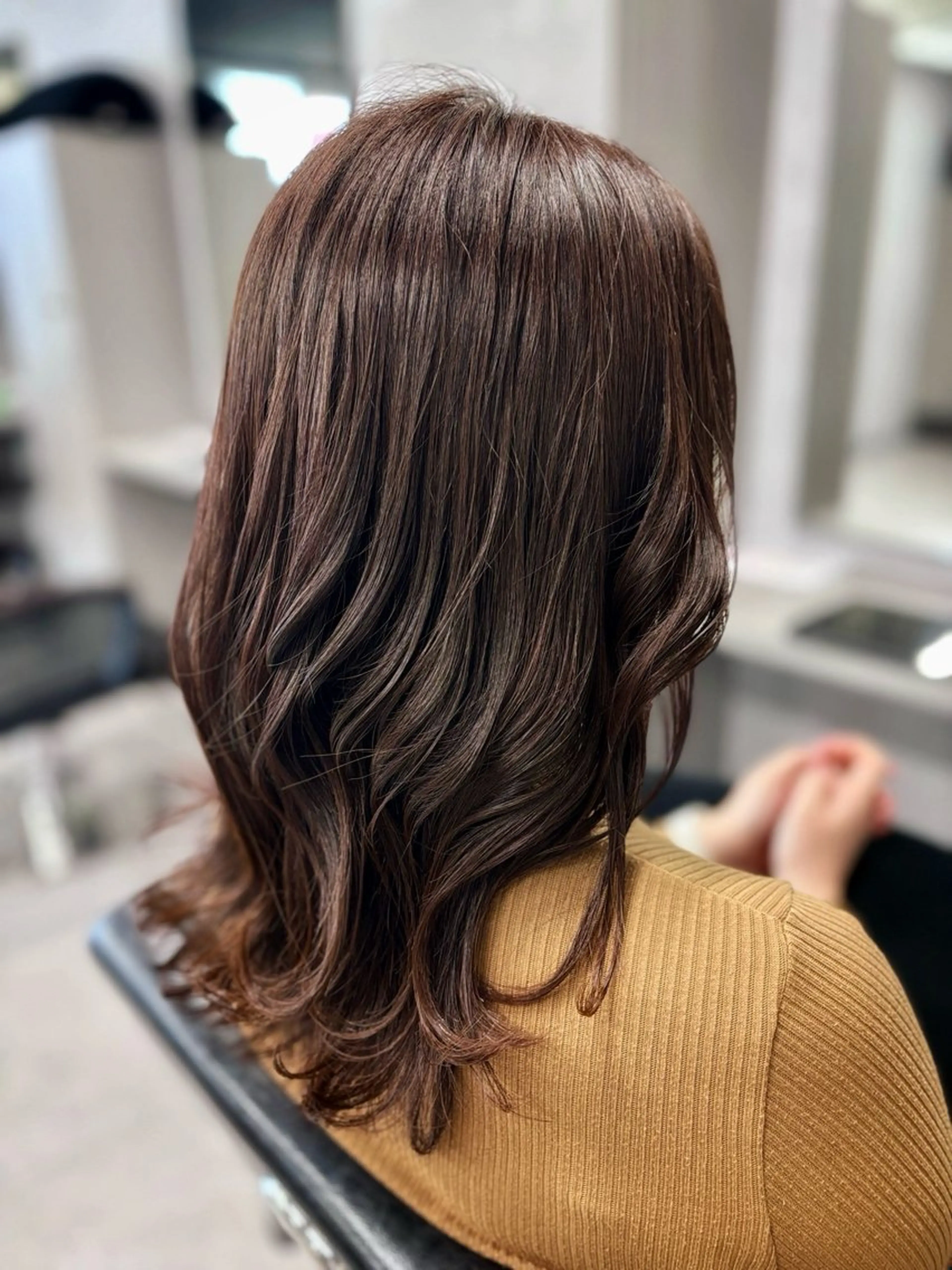 セミロング カラー ブラウンカラー 似合わせカット カット ヘアカラー トリートメント オオバ｜ 理想寄せのヘアスタイル