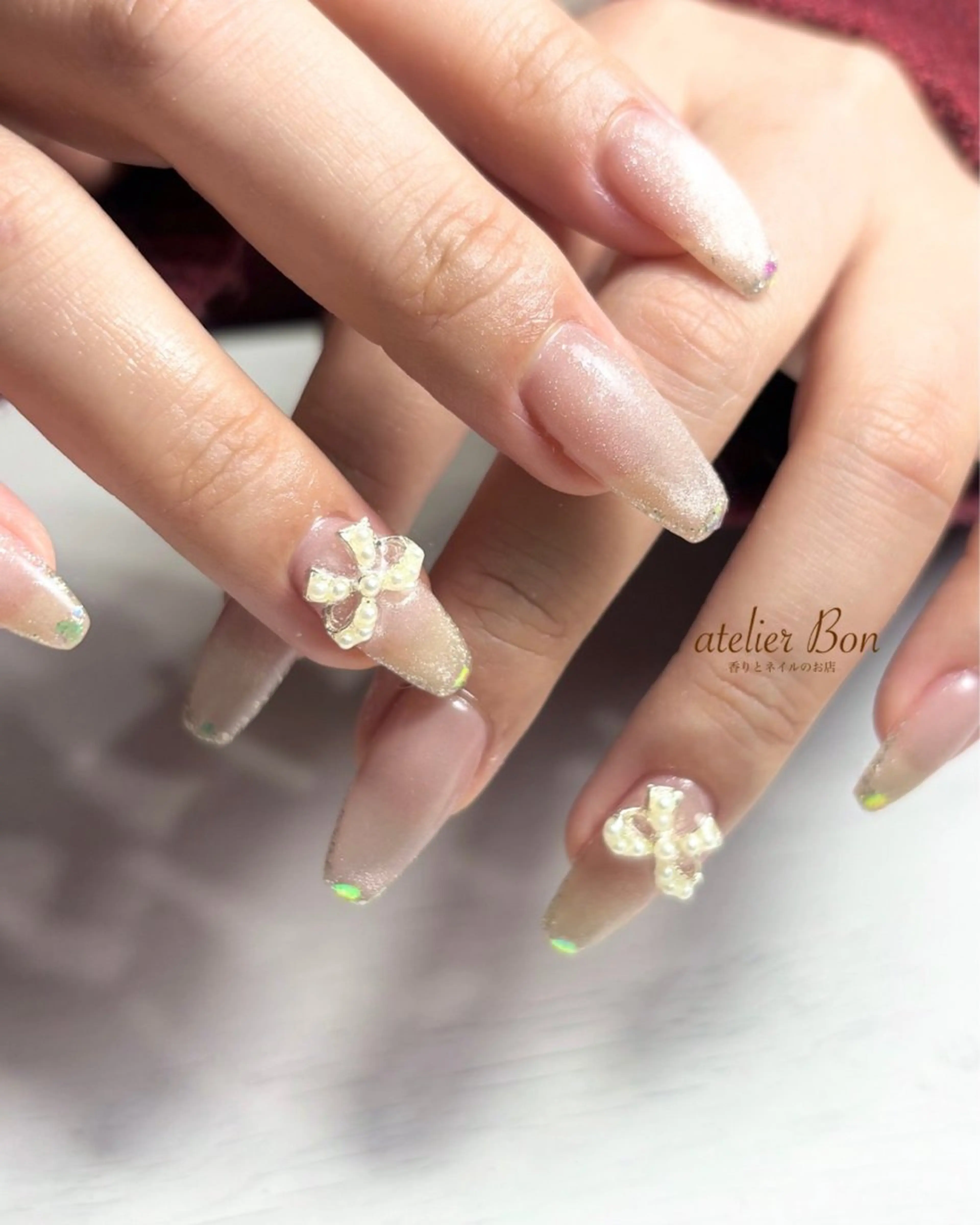 ネイル ホログラムネイル atelierBon 🌿REIのネイルデザイン