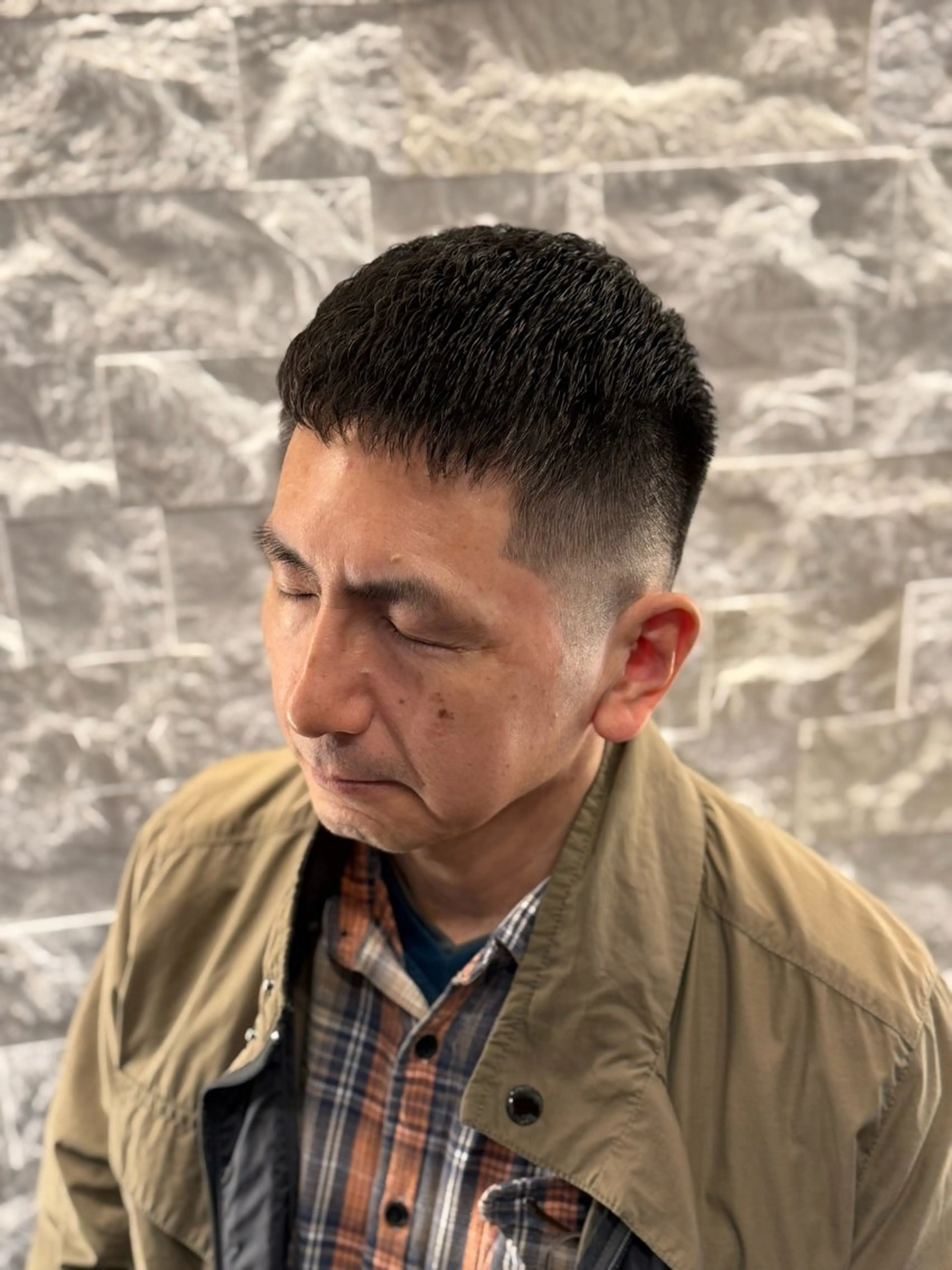 ショート パーマ メンズ フェードカット メンズパーマ パーマ Glanz Raum所属・深野 茜のヘアスタイル