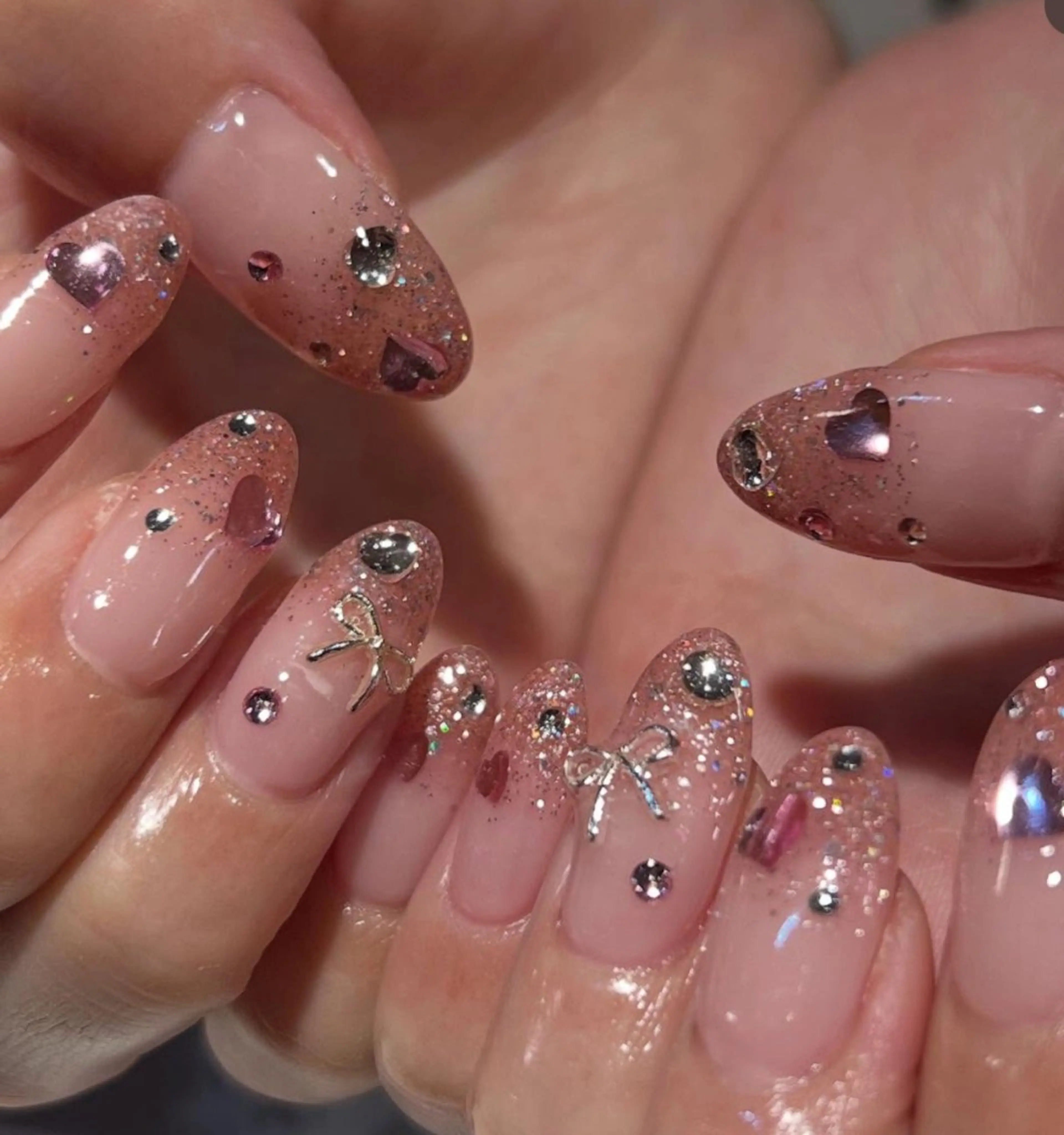 ネイル アートネイル ジェルネイル マグネットネイル ニュアンスネイル シンプルネイル ハンドネイル Ryu Nail Studio所属・Ryu Nail 新大久保のネイルデザイン