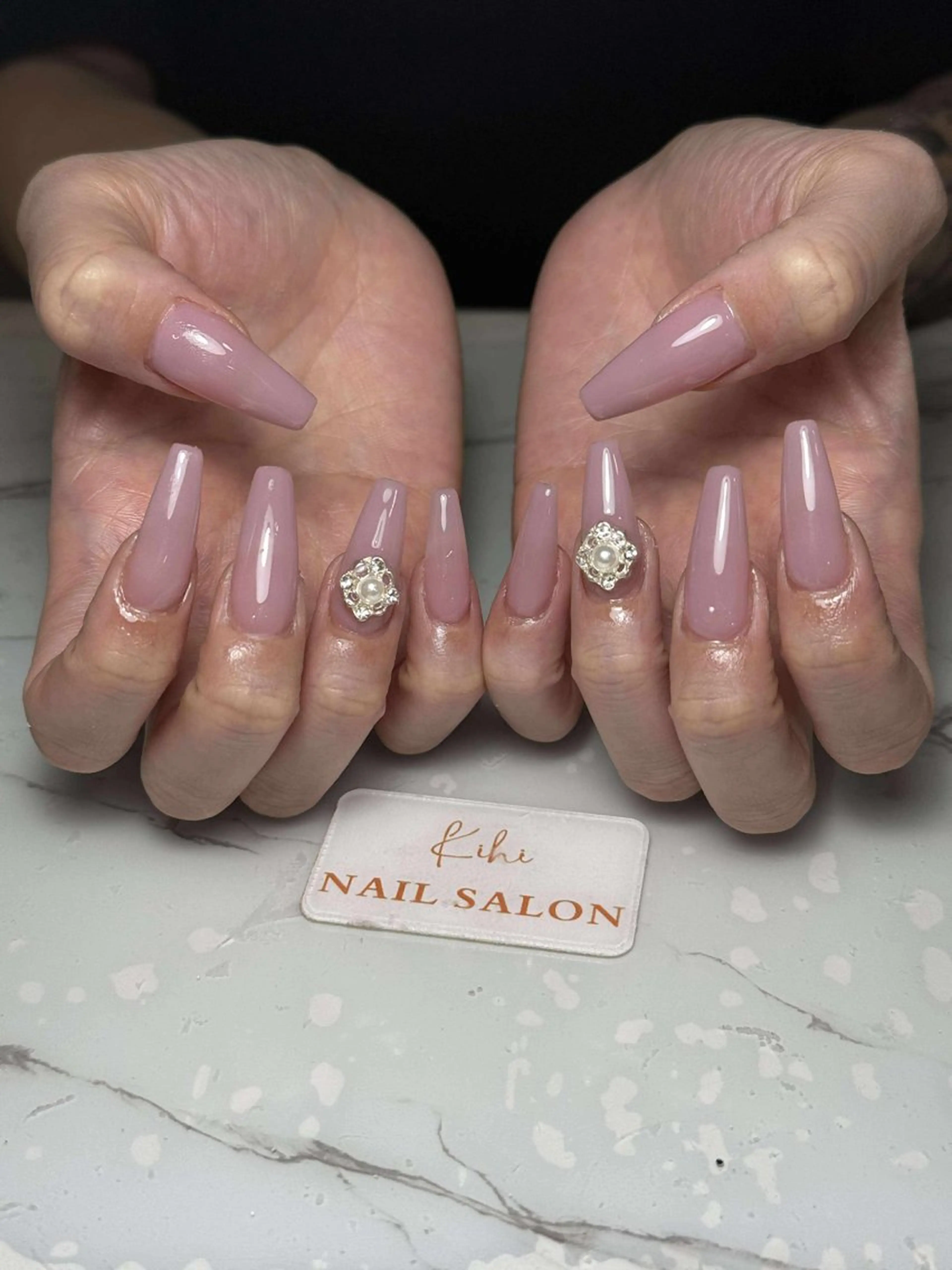 ネイル ハンドネイル ユリ🎀長さだし/ パラジェル/持ち込みのネイルデザイン