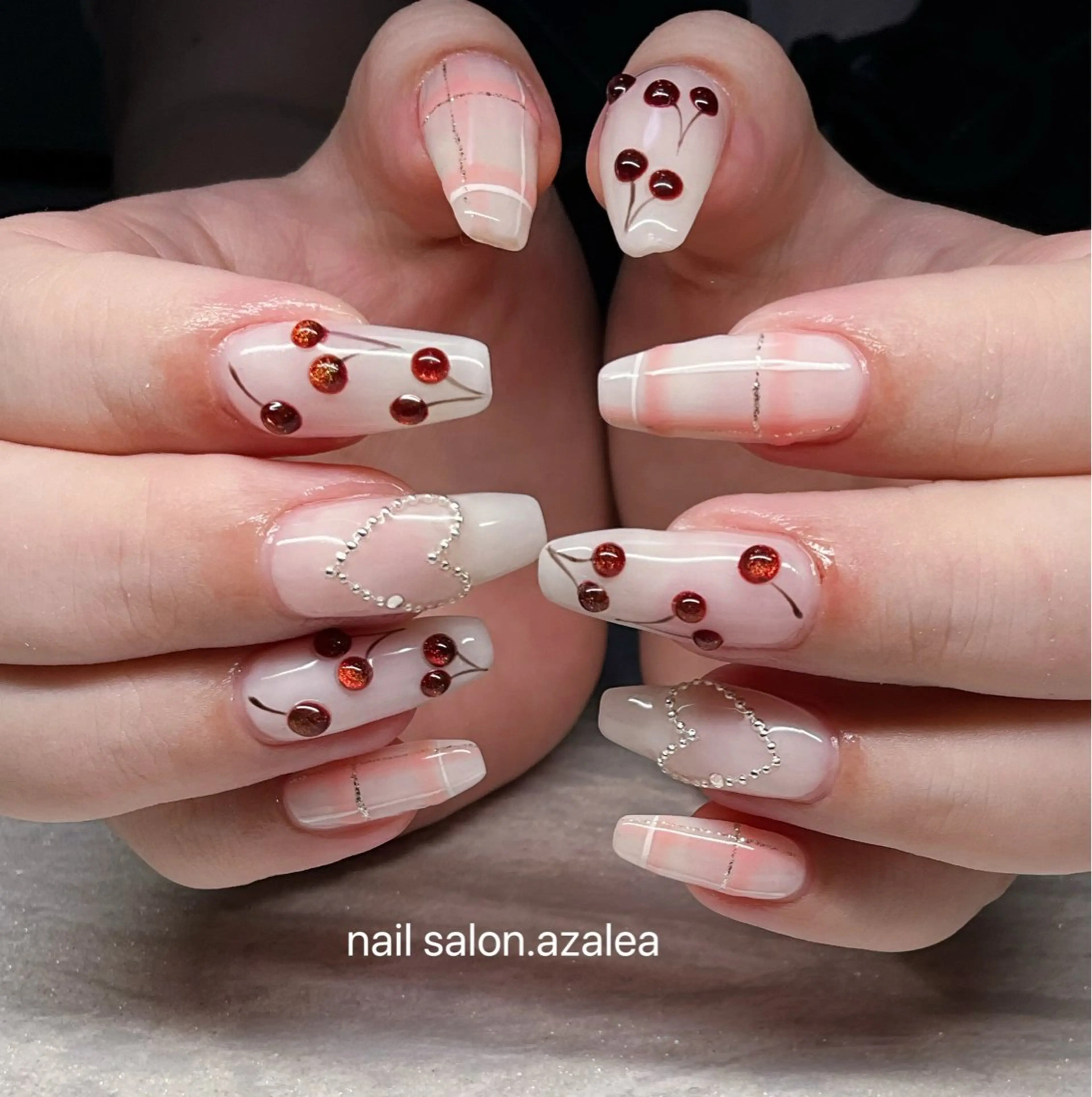 ネイル ハンドネイル R inのネイルデザイン