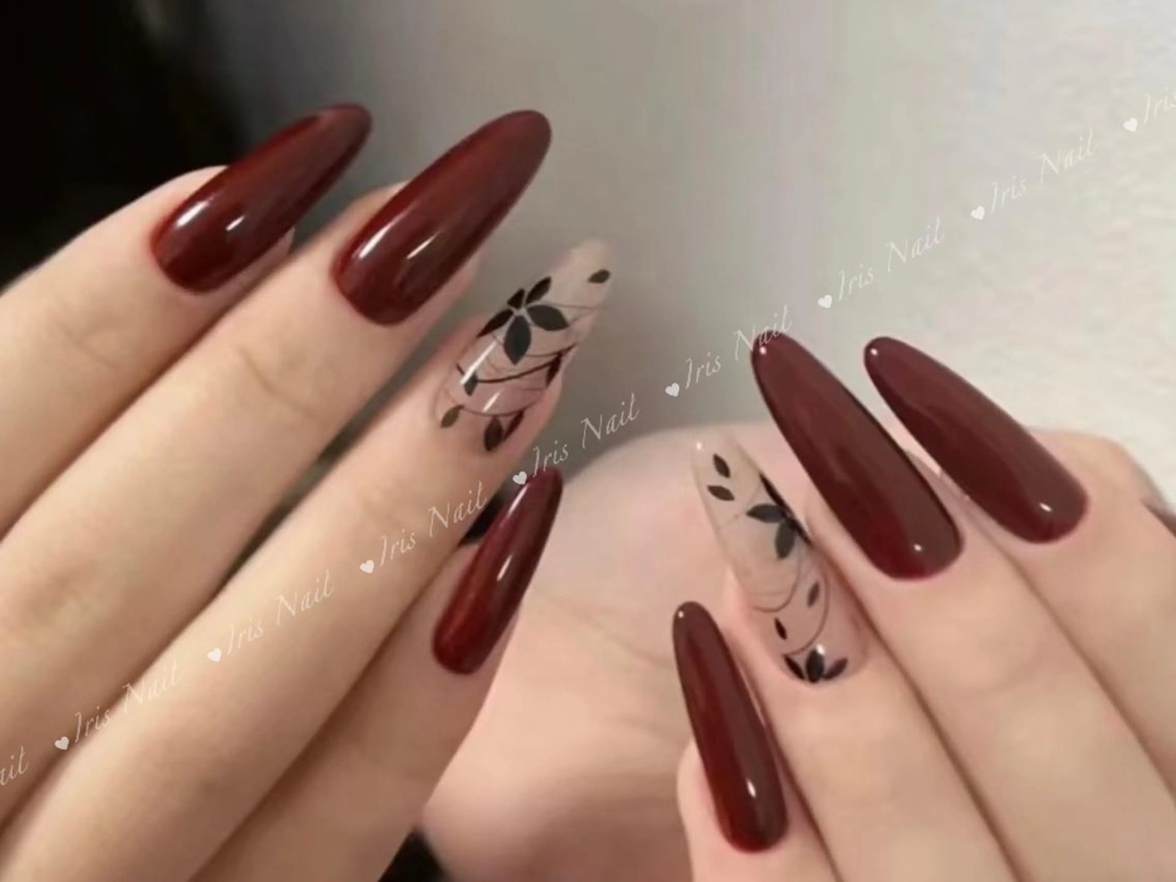 ネイル 赤色 ハンドネイル ハンドケア IRIS NAIL大塚のネイルデザイン