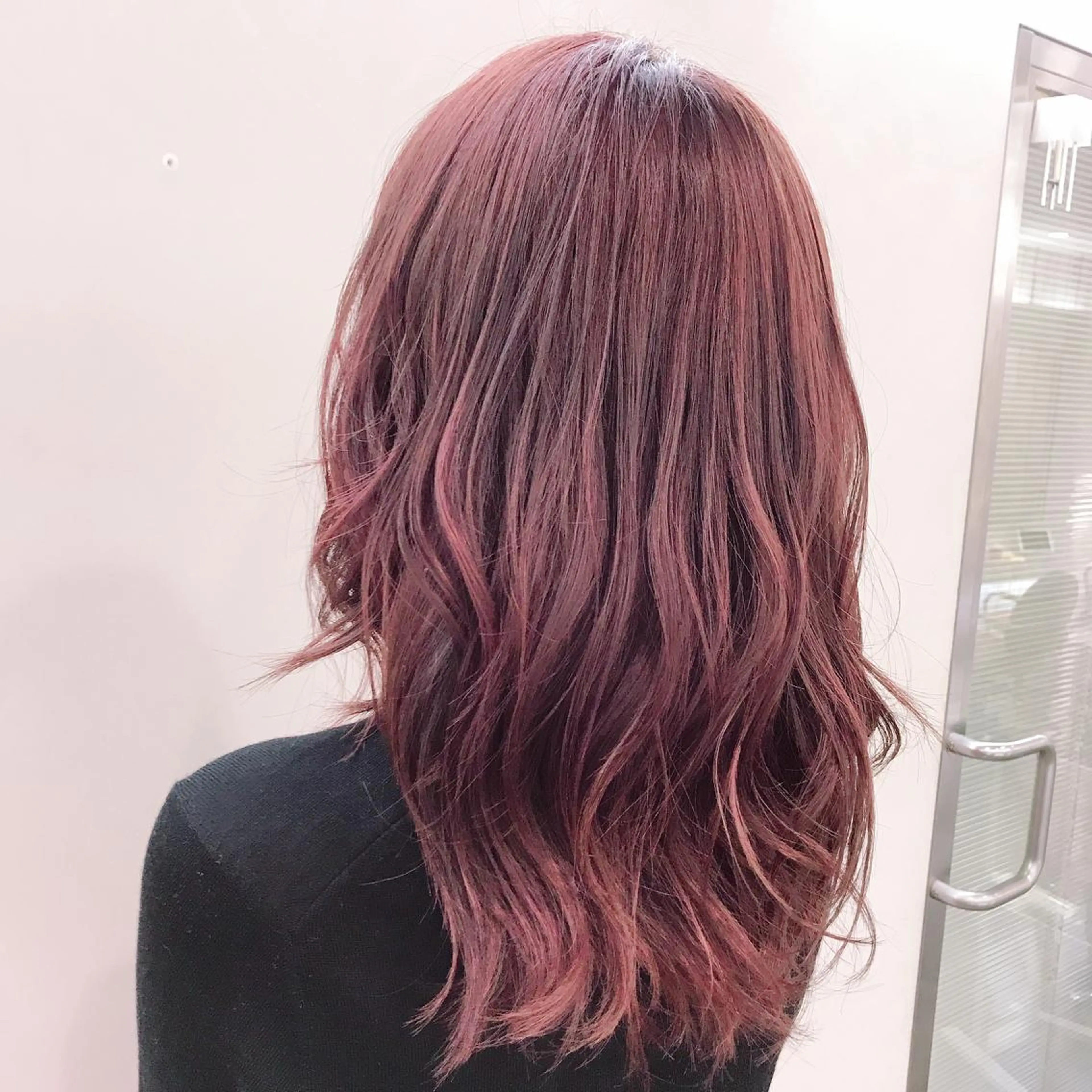 セミロング GO TODAY シェアサロン 銀座Arc店所属・デジタルパーマ🫧 韓国風ヘア🫧サクラのヘアスタイル