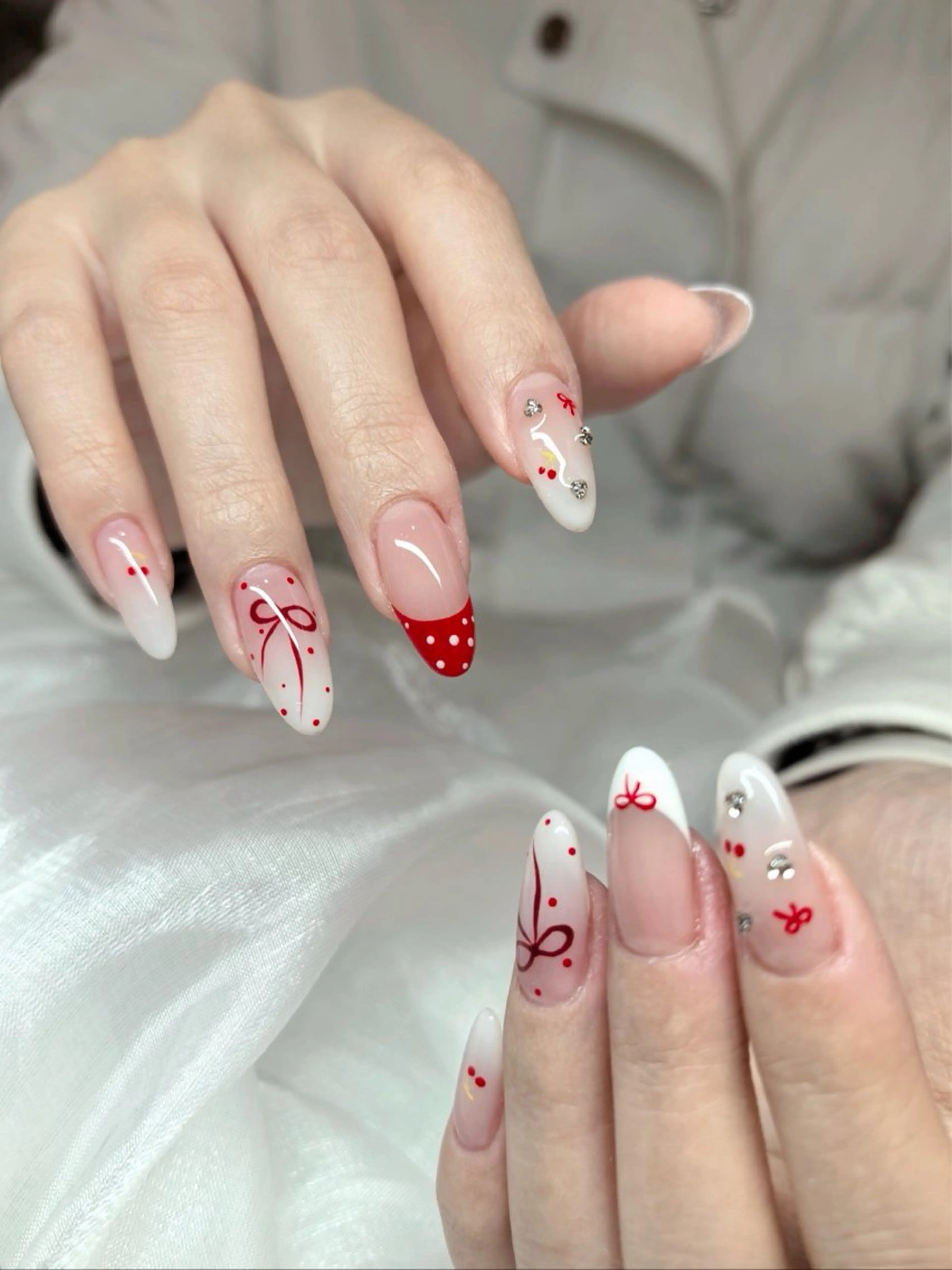 ネイル ハンドネイル 🌈 Laule'aのネイルデザイン