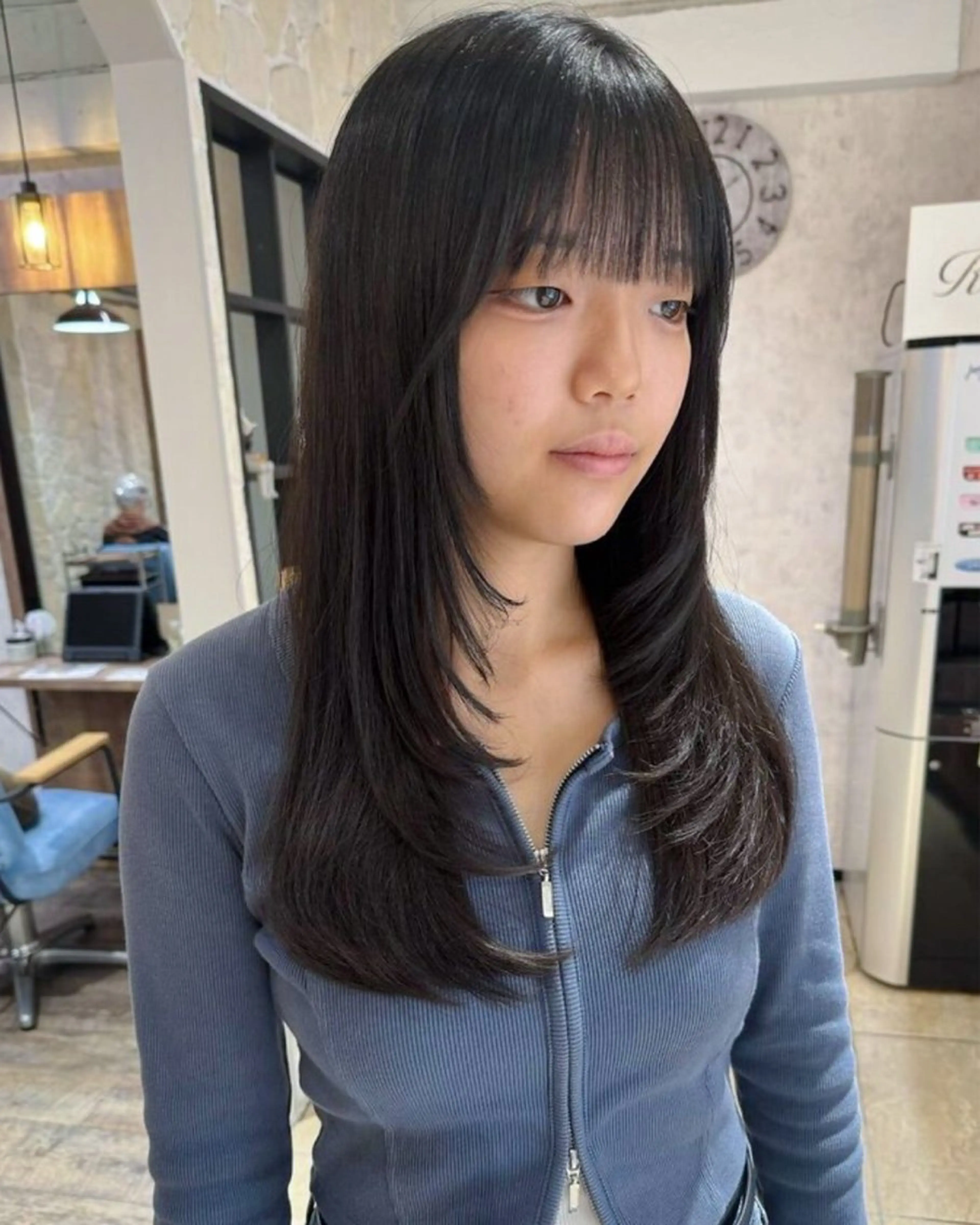 ロング カラー 顔まわりレイヤー ハイレイヤー レイヤーカット 🐺ིྀ顔周レイヤー /髪質改善🩵aoiのヘアスタイル