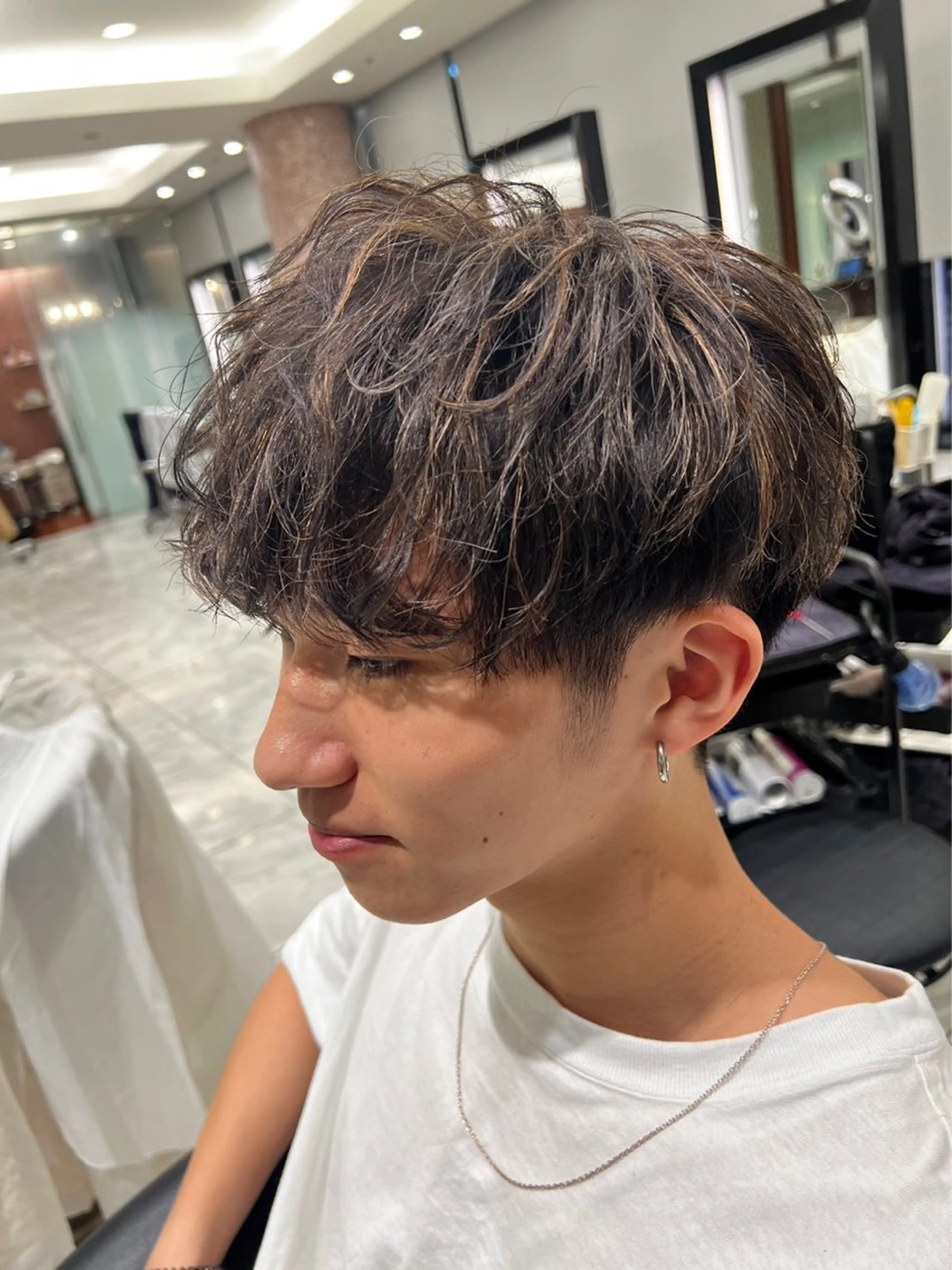 カラー ヘアアレンジ メンズ ヘアカラー 顔周り/透明感 🤍銀座RINOSEのヘアスタイル