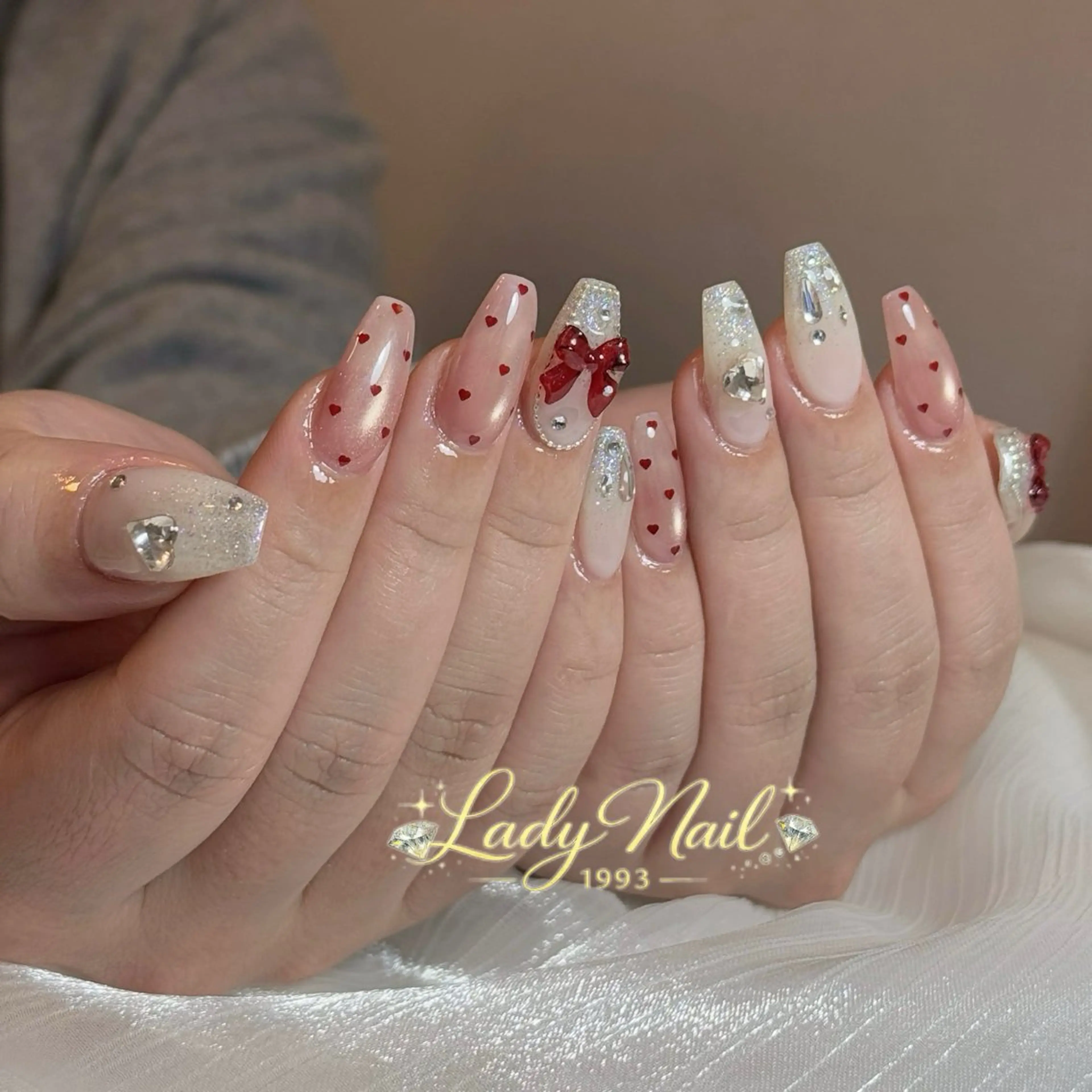 ネイル ハンドネイル Lady Nails 1993所属・タナカ フォンのネイルデザイン