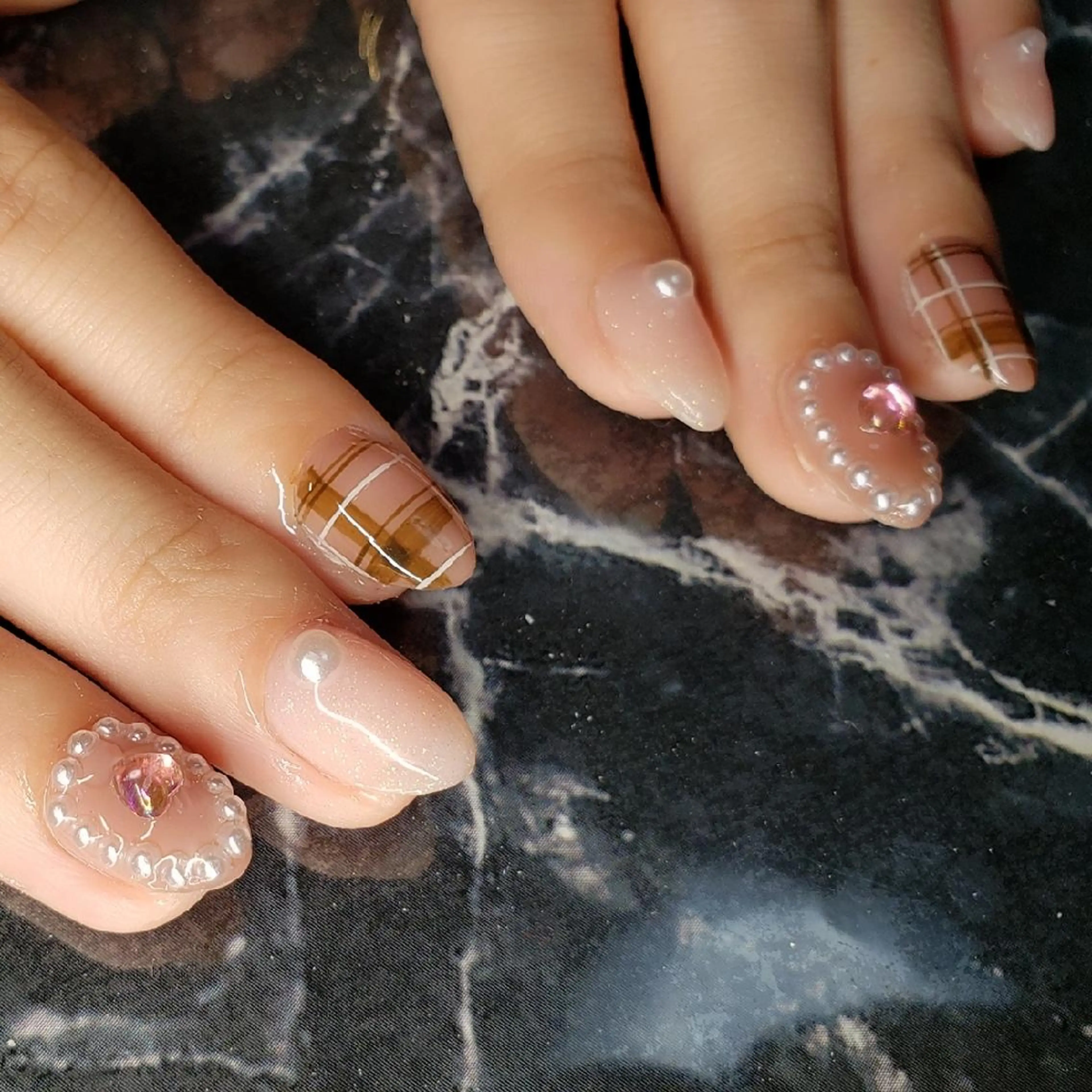 ショート ネイル クロキ 。のネイルデザイン